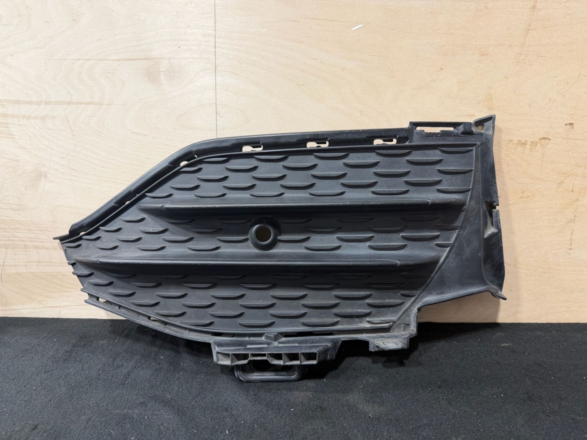 https://ycs.partsauto.market/partsauto-images/thmbs/userImages/57a1490c760884948c1593ca7cc92ed5/part/381906e8-a950-4025-baa3-6139fdc7c8da_1776877686076.jpg