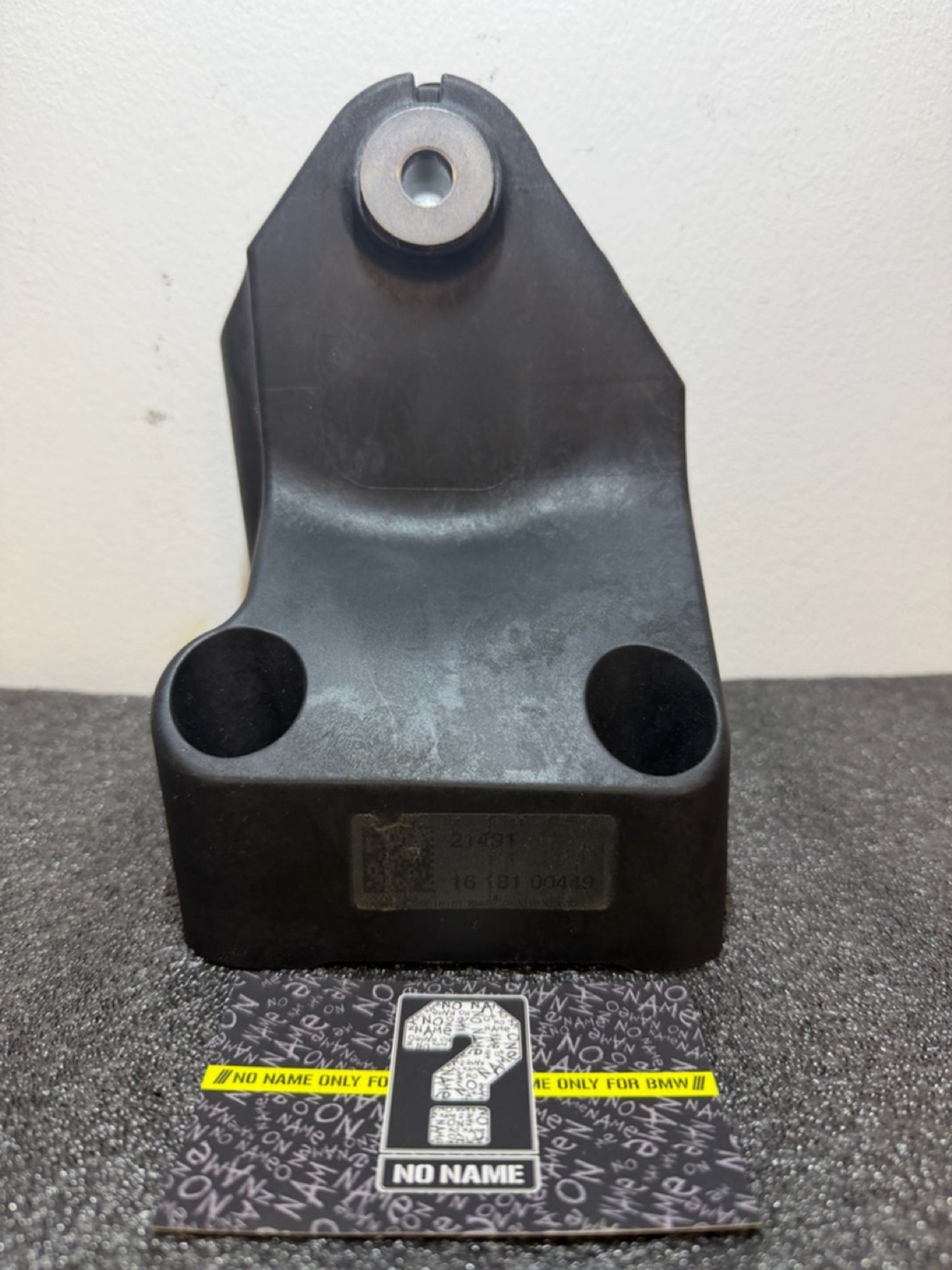 https://ycs.partsauto.market/partsauto-images/thmbs/userImages/57a1490c760884948c1593ca7cc92ed5/part/450df265-fc85-4297-87da-5233895e65f5_1776866818448.jpg