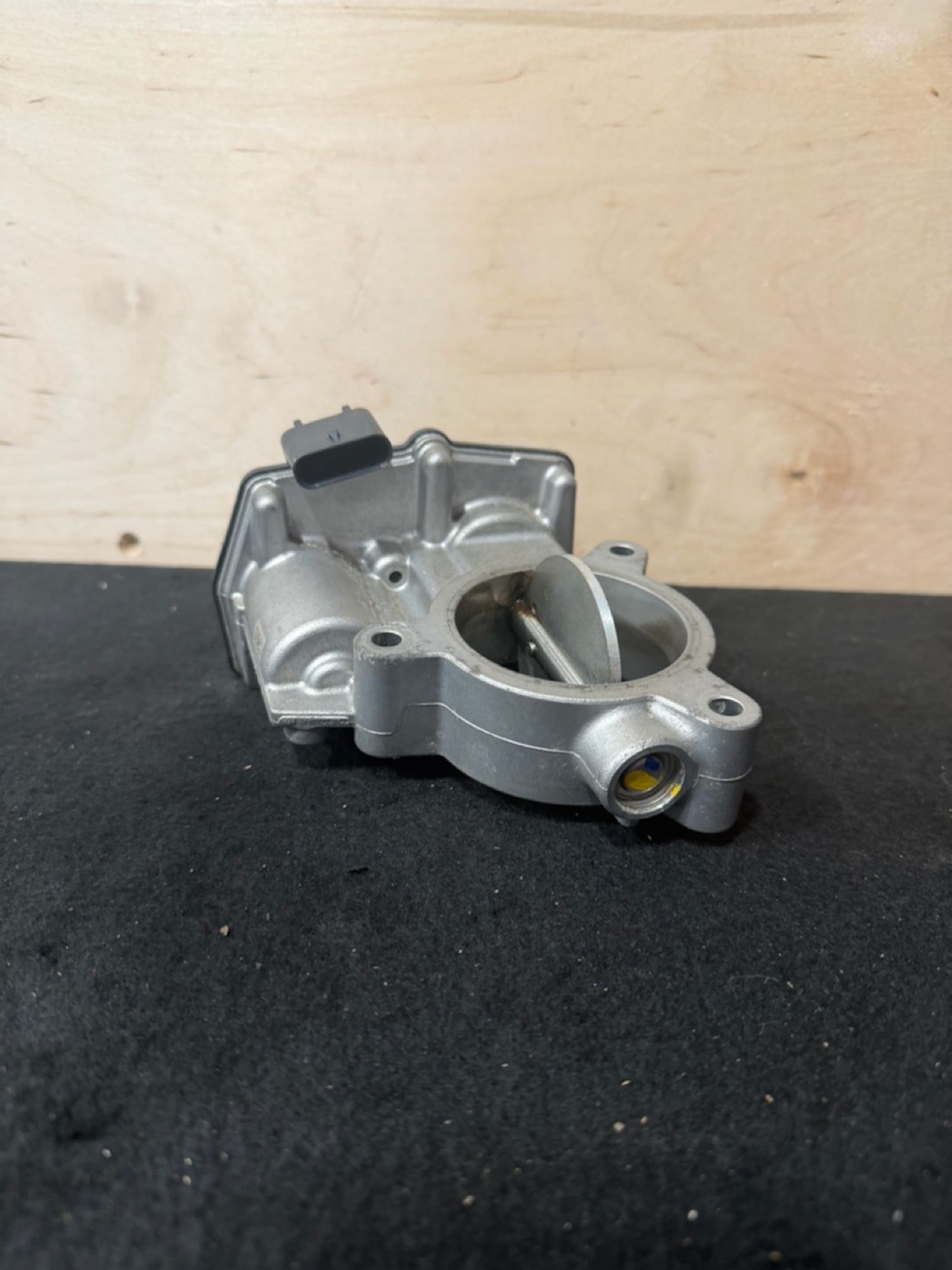 https://ycs.partsauto.market/partsauto-images/thmbs/userImages/57a1490c760884948c1593ca7cc92ed5/part/5327f6d9-6319-4177-8c18-56bb9a801557_1776688916808.jpg