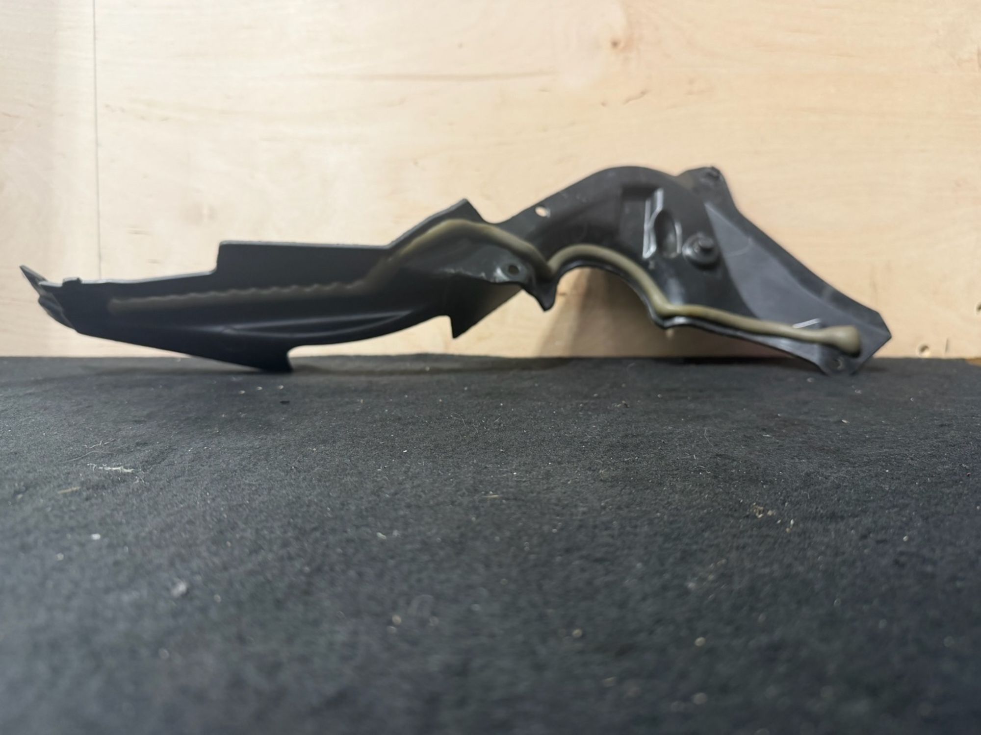 https://ycs.partsauto.market/partsauto-images/thmbs/userImages/57a1490c760884948c1593ca7cc92ed5/part/5a12437f-a731-4e72-9cec-66b977b182d4_1776687316053.jpg