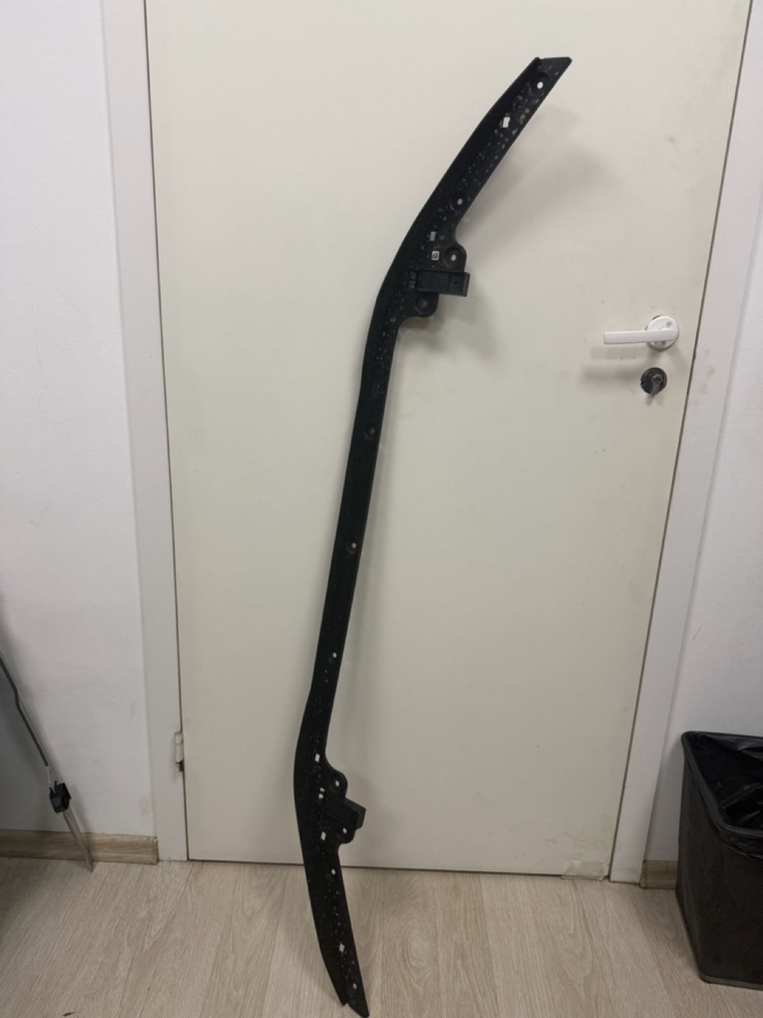 https://ycs.partsauto.market/partsauto-images/thmbs/userImages/57a1490c760884948c1593ca7cc92ed5/part/5e2ced86-de61-4dc5-8e64-1c107d5a62e4_1776848650541.jpg