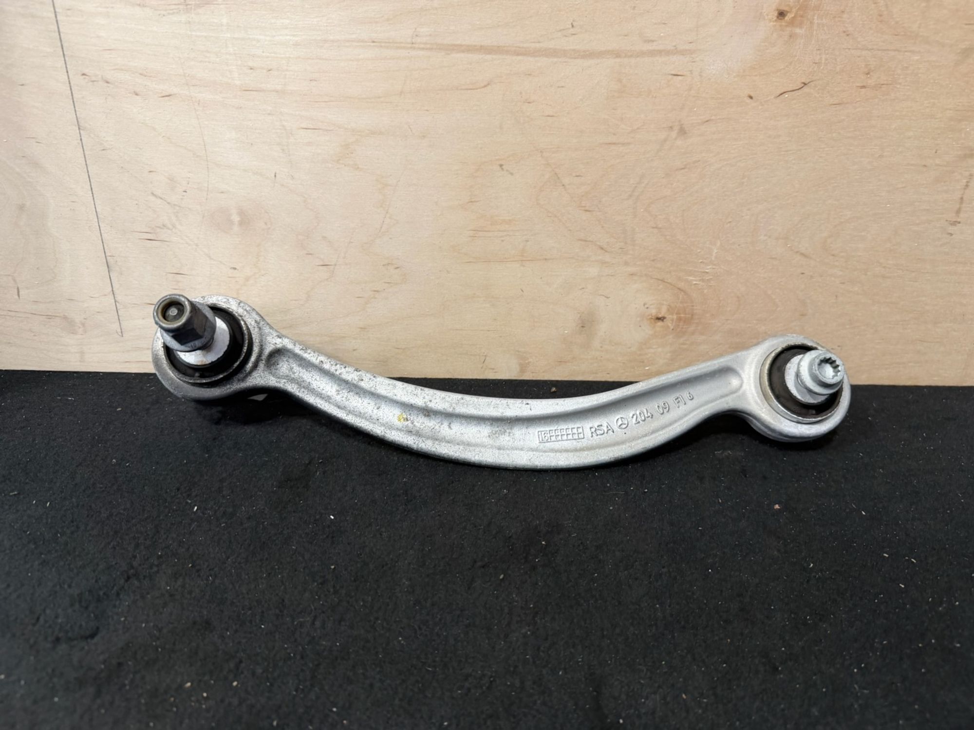 https://ycs.partsauto.market/partsauto-images/thmbs/userImages/57a1490c760884948c1593ca7cc92ed5/part/5ff9cb61-1459-4436-89bc-f2ad988ef3b3_1777123894848.jpg