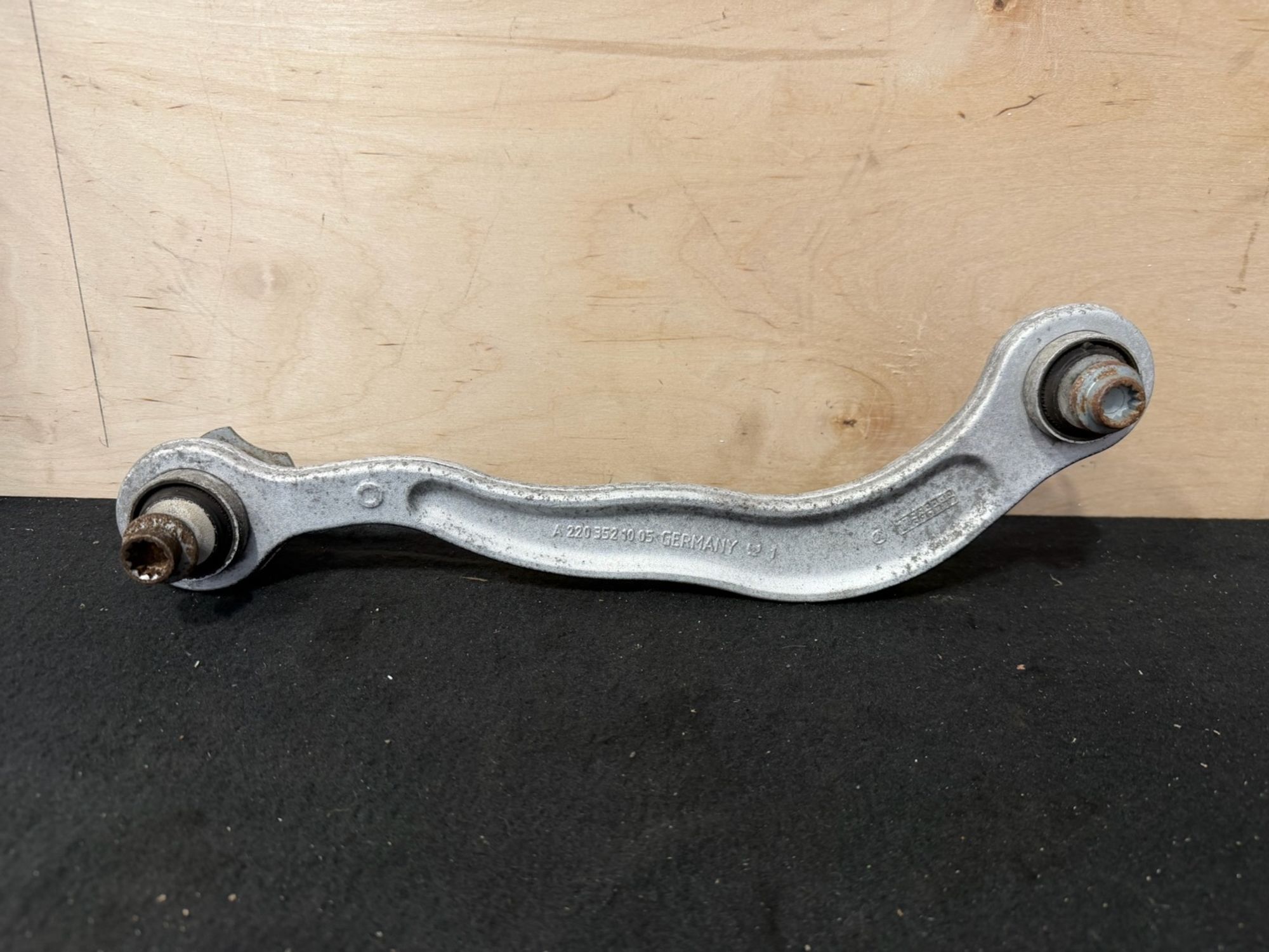 https://ycs.partsauto.market/partsauto-images/thmbs/userImages/57a1490c760884948c1593ca7cc92ed5/part/63b03b33-d4cf-4932-83de-ebfb0eaf0cde_1777122293200.jpg