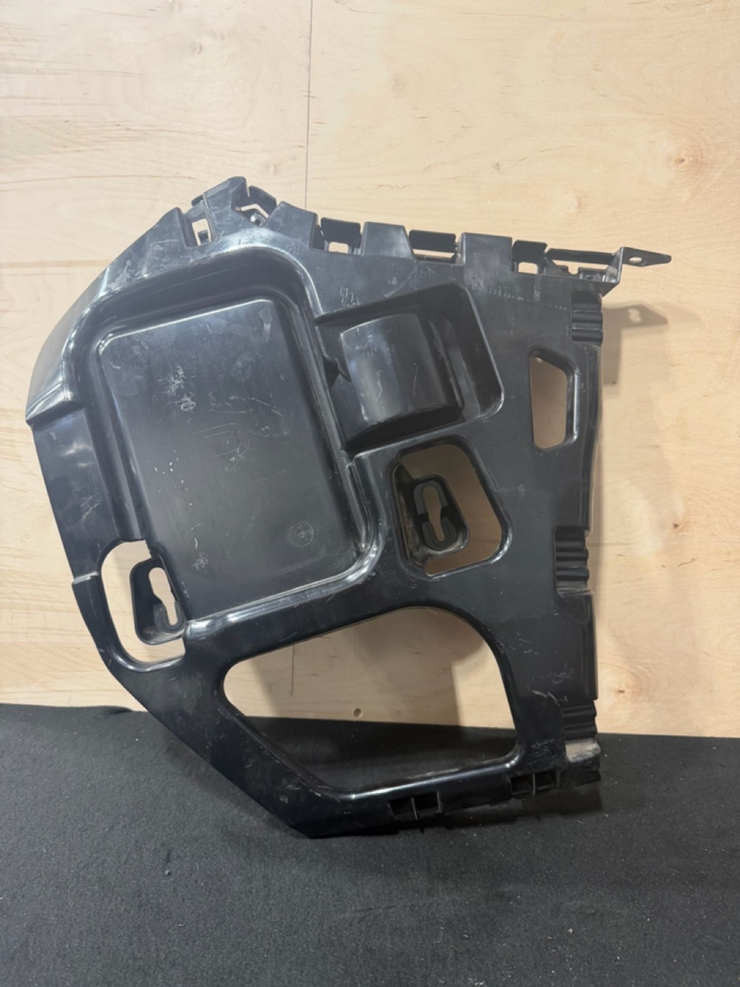 https://ycs.partsauto.market/partsauto-images/thmbs/userImages/57a1490c760884948c1593ca7cc92ed5/part/68b319b5-f4e5-4129-8b46-78526bc2f6f5_1776706628514.jpg
