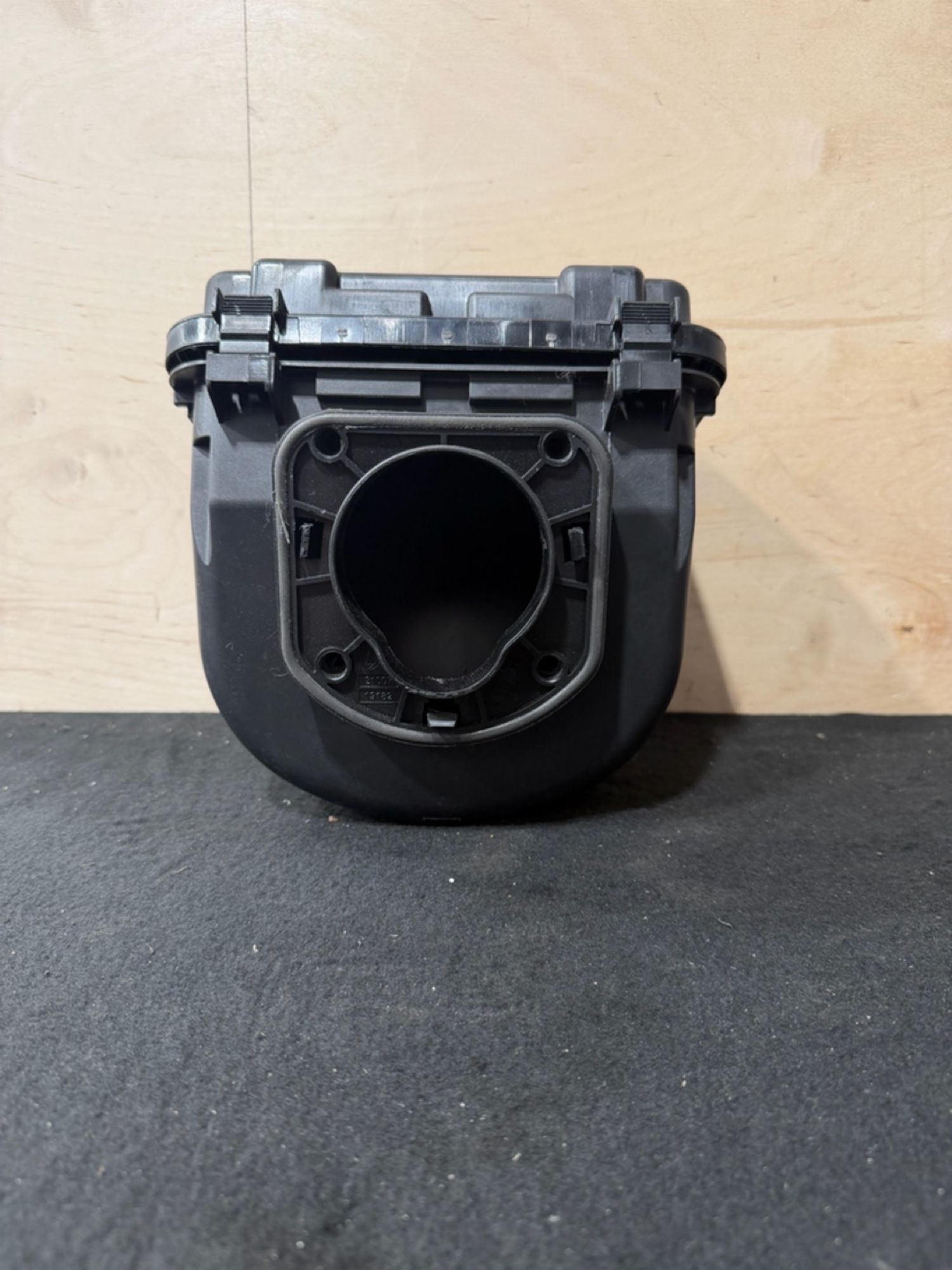 https://ycs.partsauto.market/partsauto-images/thmbs/userImages/57a1490c760884948c1593ca7cc92ed5/part/6f1dad8f-4ef6-4bee-8fdf-b912c8e1dac5_1776879282535.jpg