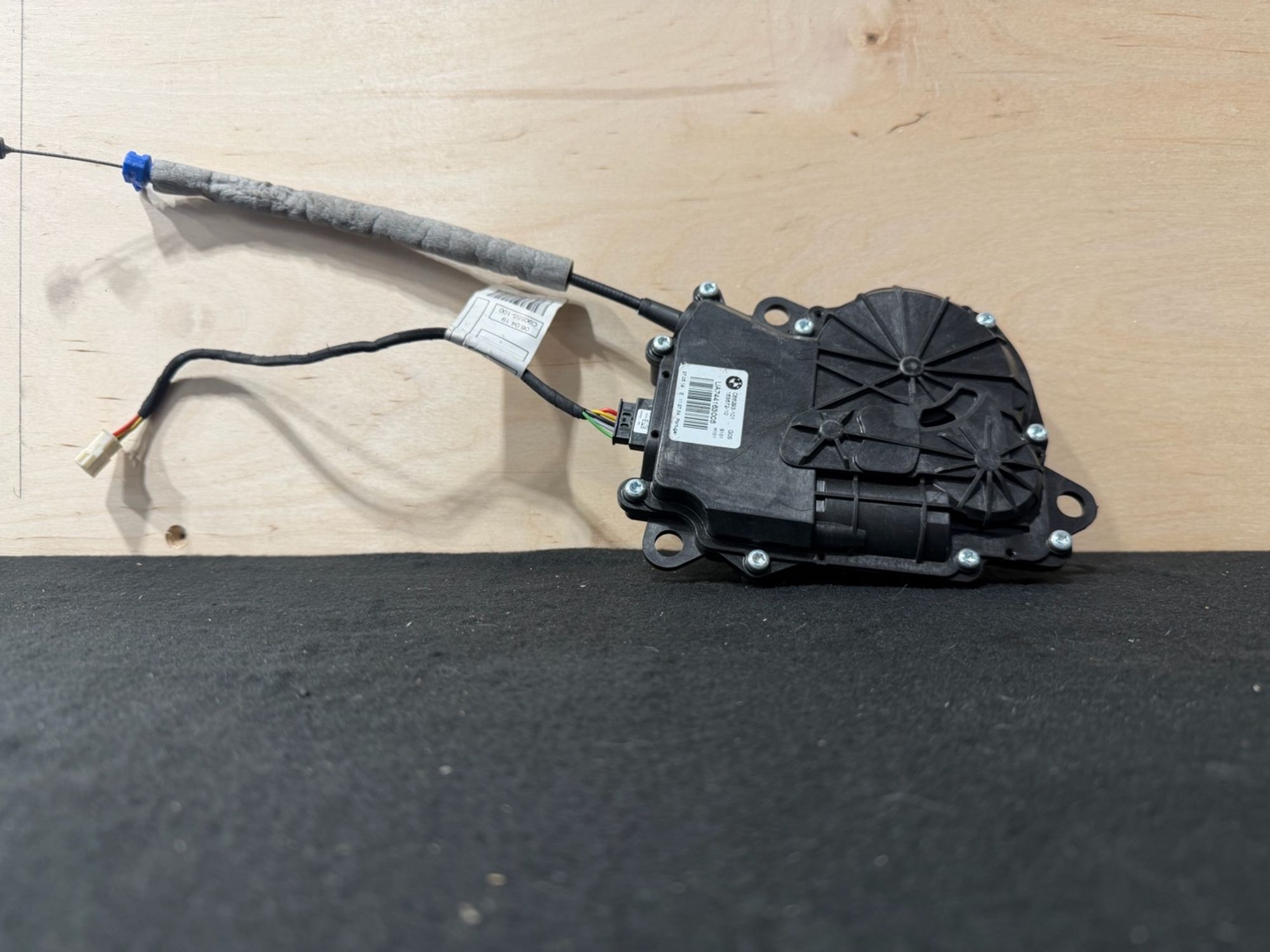 https://ycs.partsauto.market/partsauto-images/thmbs/userImages/57a1490c760884948c1593ca7cc92ed5/part/74932e8b-6497-427c-9de0-b61a8aef589e_1776609389495.jpg