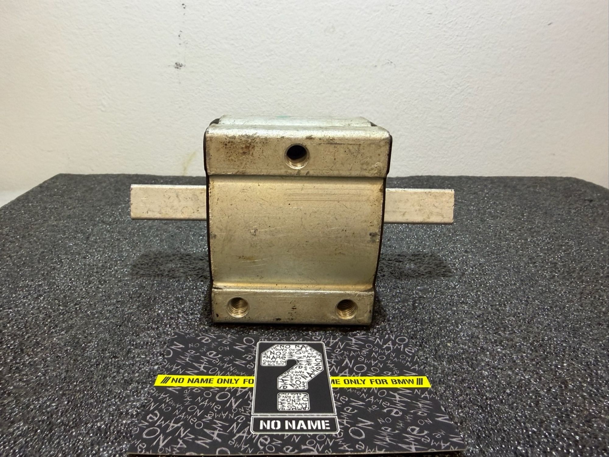 https://ycs.partsauto.market/partsauto-images/thmbs/userImages/57a1490c760884948c1593ca7cc92ed5/part/7609585f-f061-46b7-a6ef-c6094e7e5cf2_1776865900871.jpg