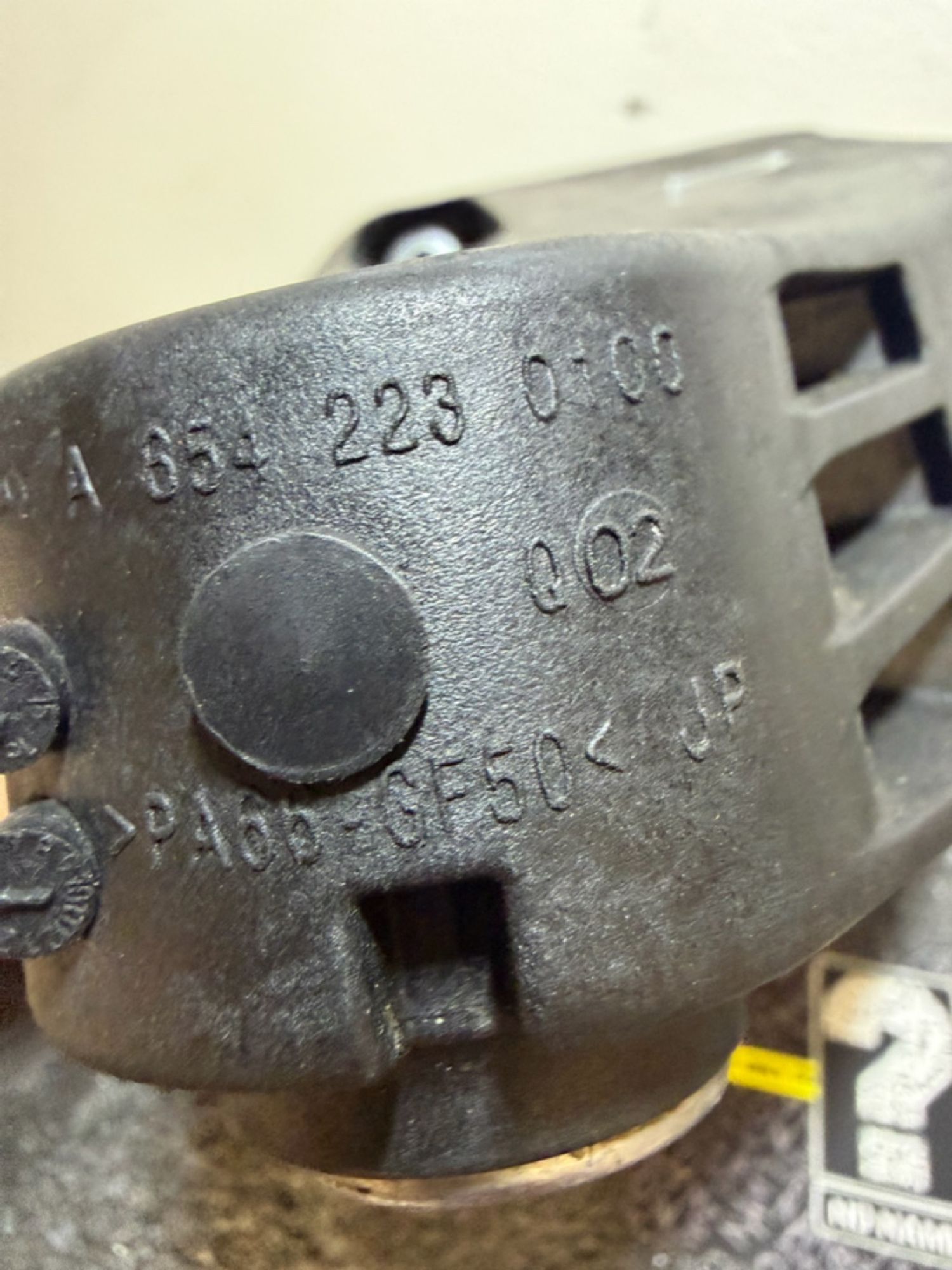 https://ycs.partsauto.market/partsauto-images/thmbs/userImages/57a1490c760884948c1593ca7cc92ed5/part/77d262ff-cdb9-4ed1-9139-a326e5abb14b_1776866874478.jpg