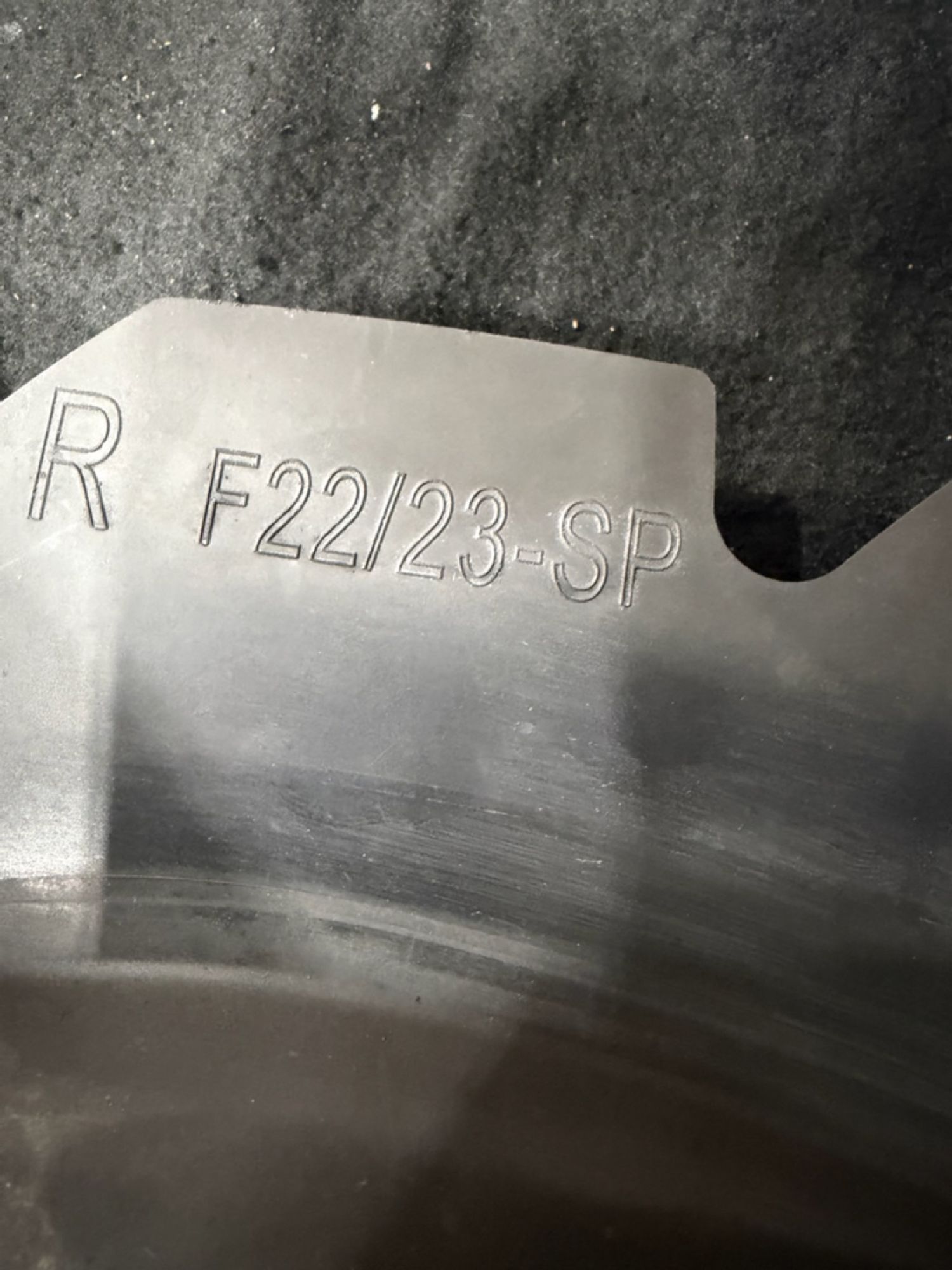 https://ycs.partsauto.market/partsauto-images/thmbs/userImages/57a1490c760884948c1593ca7cc92ed5/part/77ddb9d4-ec82-4986-864d-a24152716578_1776723587359.jpg