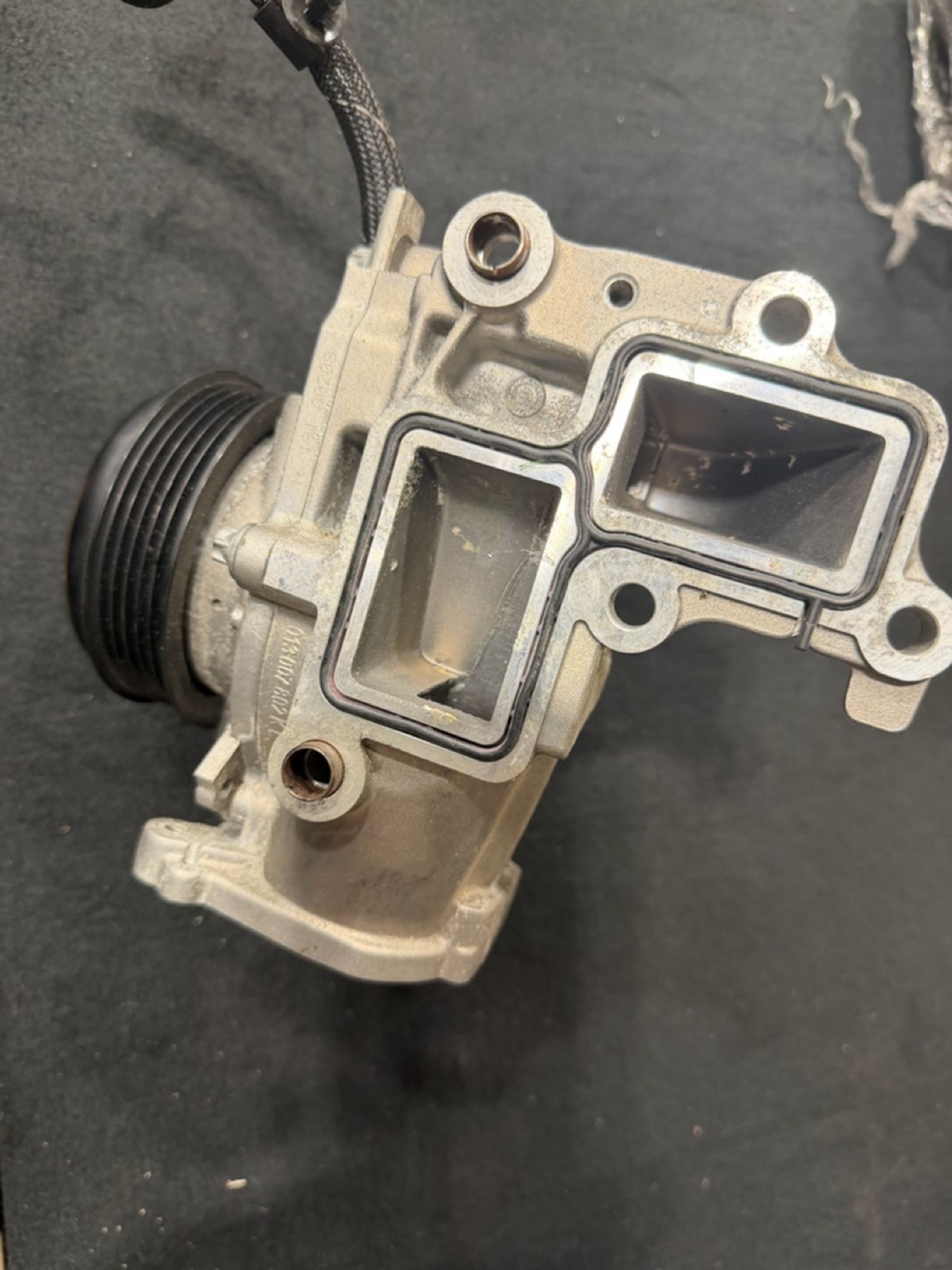 https://ycs.partsauto.market/partsauto-images/thmbs/userImages/57a1490c760884948c1593ca7cc92ed5/part/83e19e5e-e3a4-444a-8191-b98df72d4c68_1776445194041.jpg
