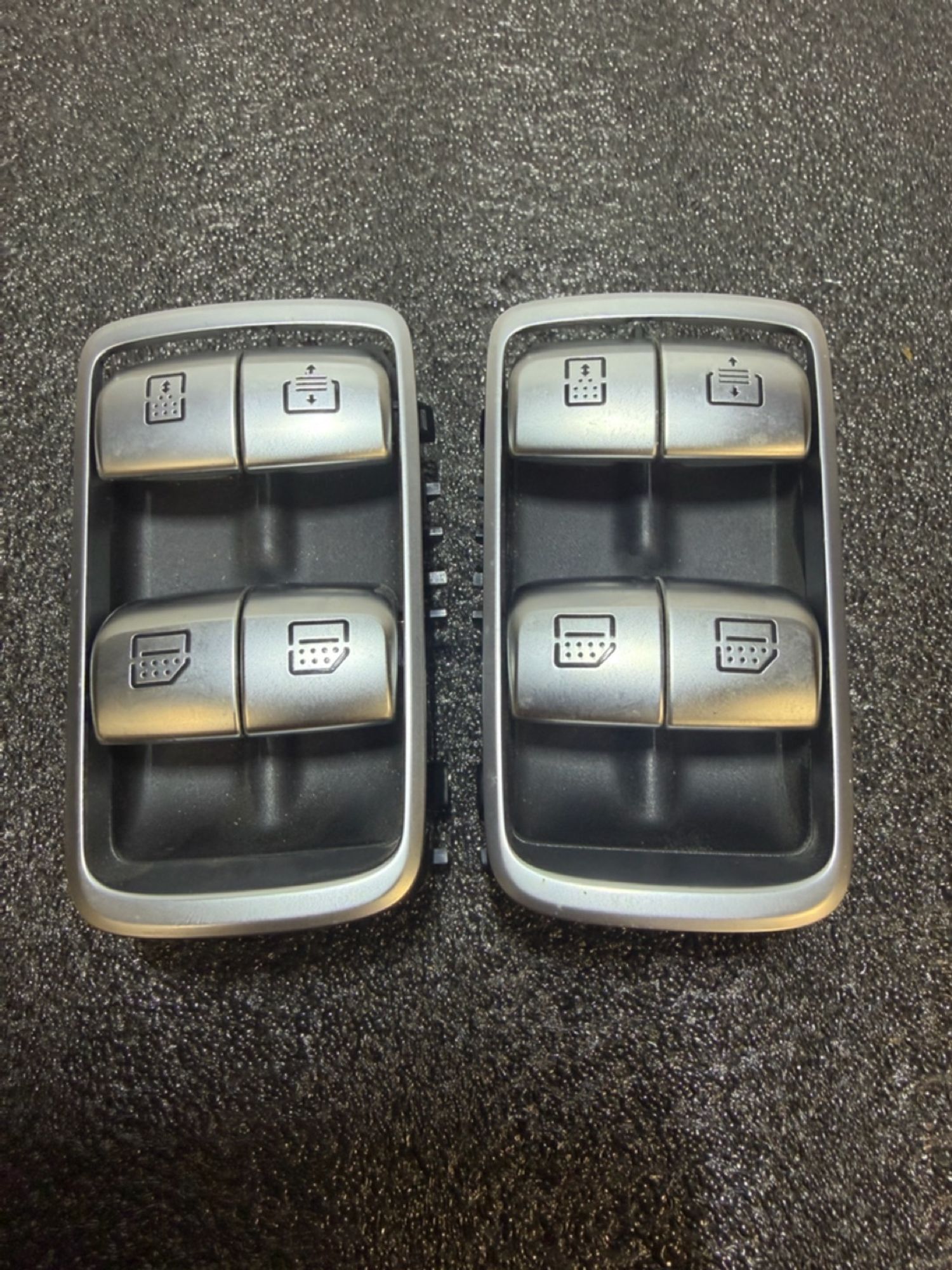 https://ycs.partsauto.market/partsauto-images/thmbs/userImages/57a1490c760884948c1593ca7cc92ed5/part/83e33feb-20d0-4a56-a9e8-2804cdc383dc_1776548980121.jpg