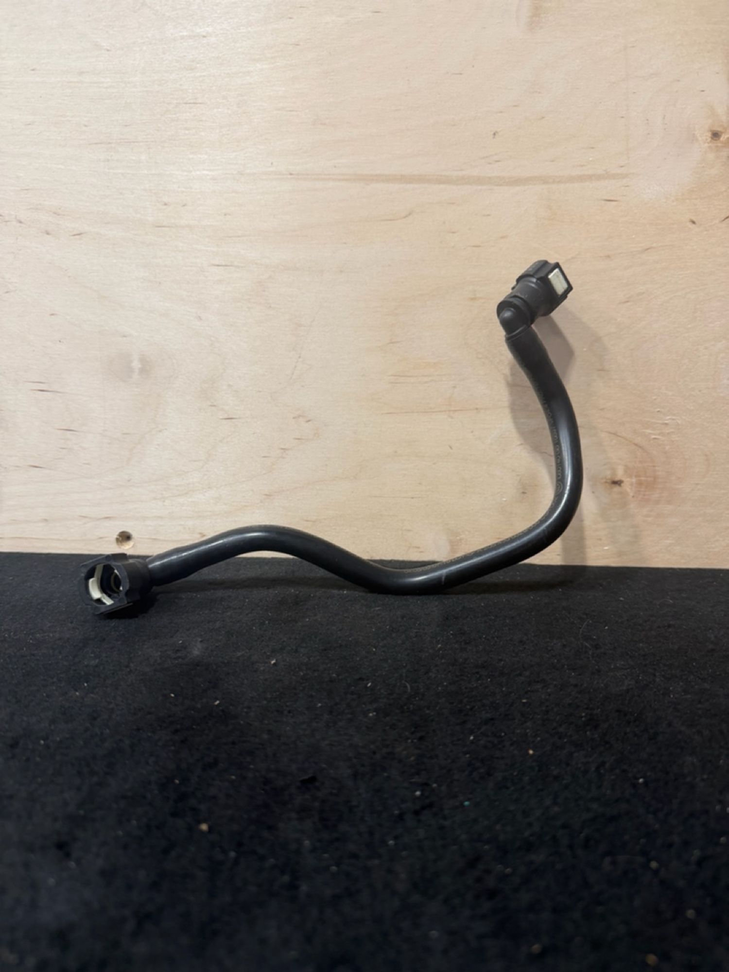 https://ycs.partsauto.market/partsauto-images/thmbs/userImages/57a1490c760884948c1593ca7cc92ed5/part/84f5dc29-08b7-4db9-b729-05a4c2dc71aa_1776689096837.jpg