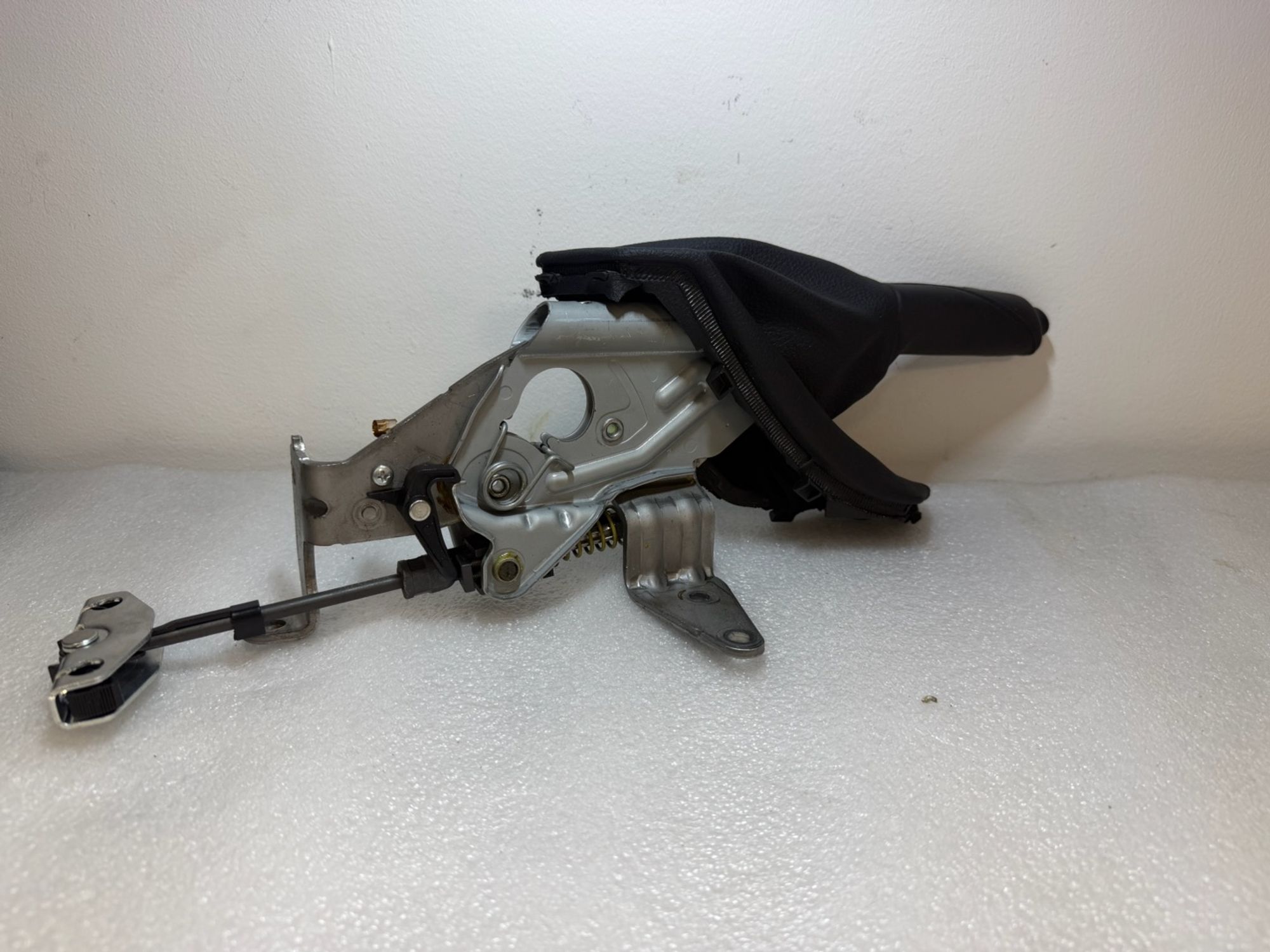 https://ycs.partsauto.market/partsauto-images/thmbs/userImages/57a1490c760884948c1593ca7cc92ed5/part/8546e974-d833-4c00-919a-b43b431cb9e0_1777018422049.jpg