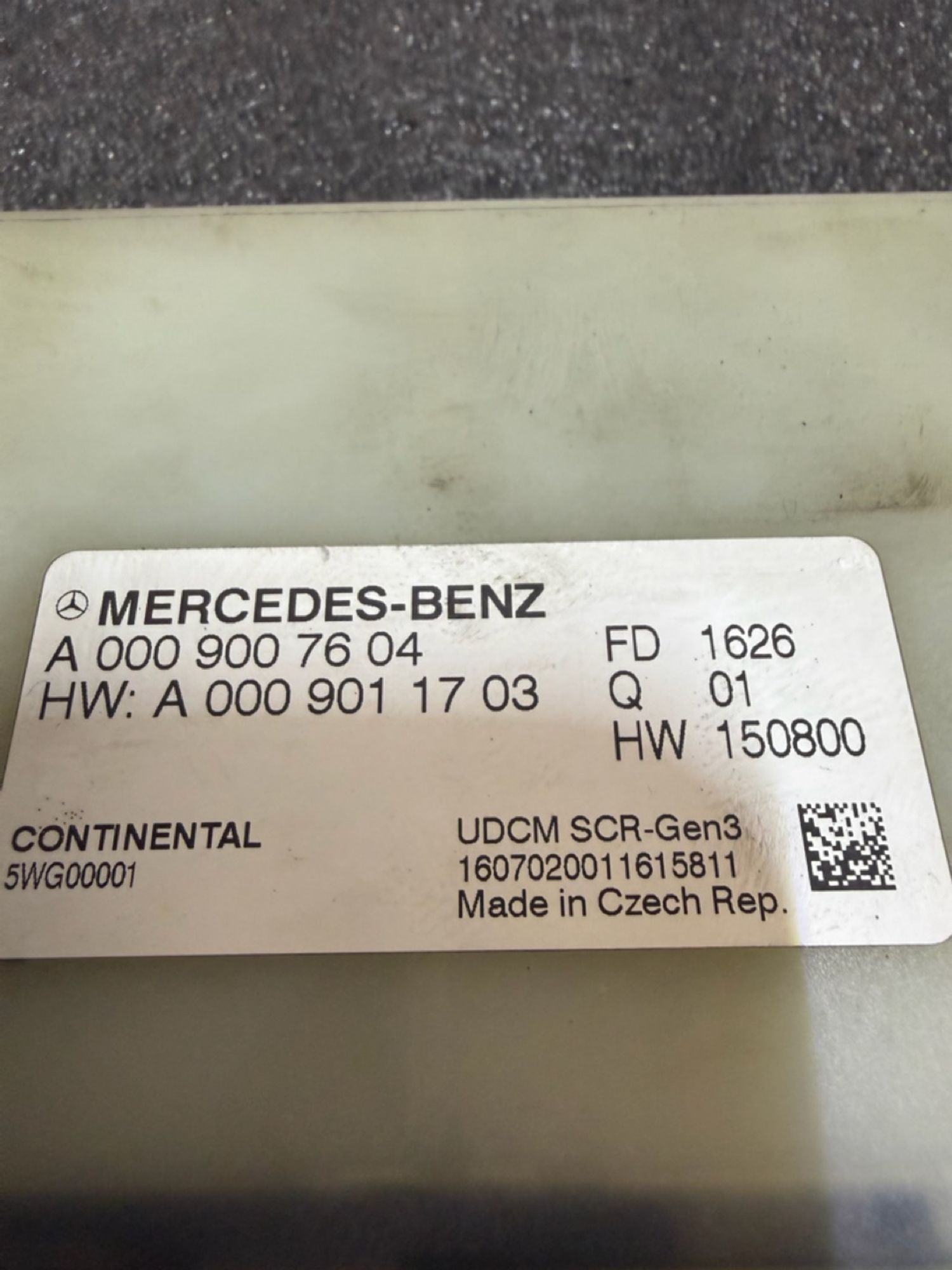 https://ycs.partsauto.market/partsauto-images/thmbs/userImages/57a1490c760884948c1593ca7cc92ed5/part/8645877b-9a04-442e-9743-eb87dcc60596_1777121187887.jpg