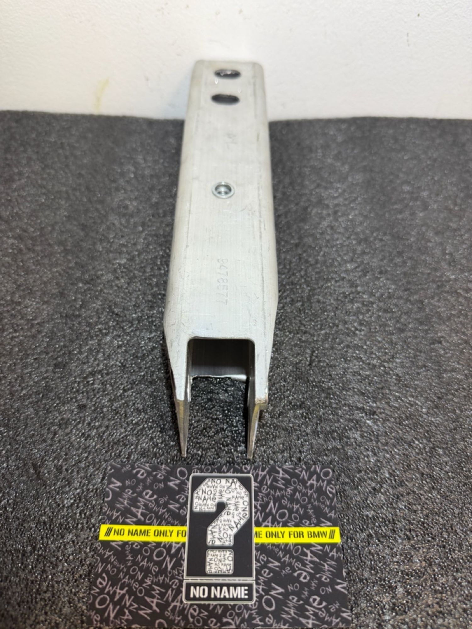 https://ycs.partsauto.market/partsauto-images/thmbs/userImages/57a1490c760884948c1593ca7cc92ed5/part/8891a0a8-d1fd-4018-a2bd-644b7d68cdc1_1777121619145.jpg