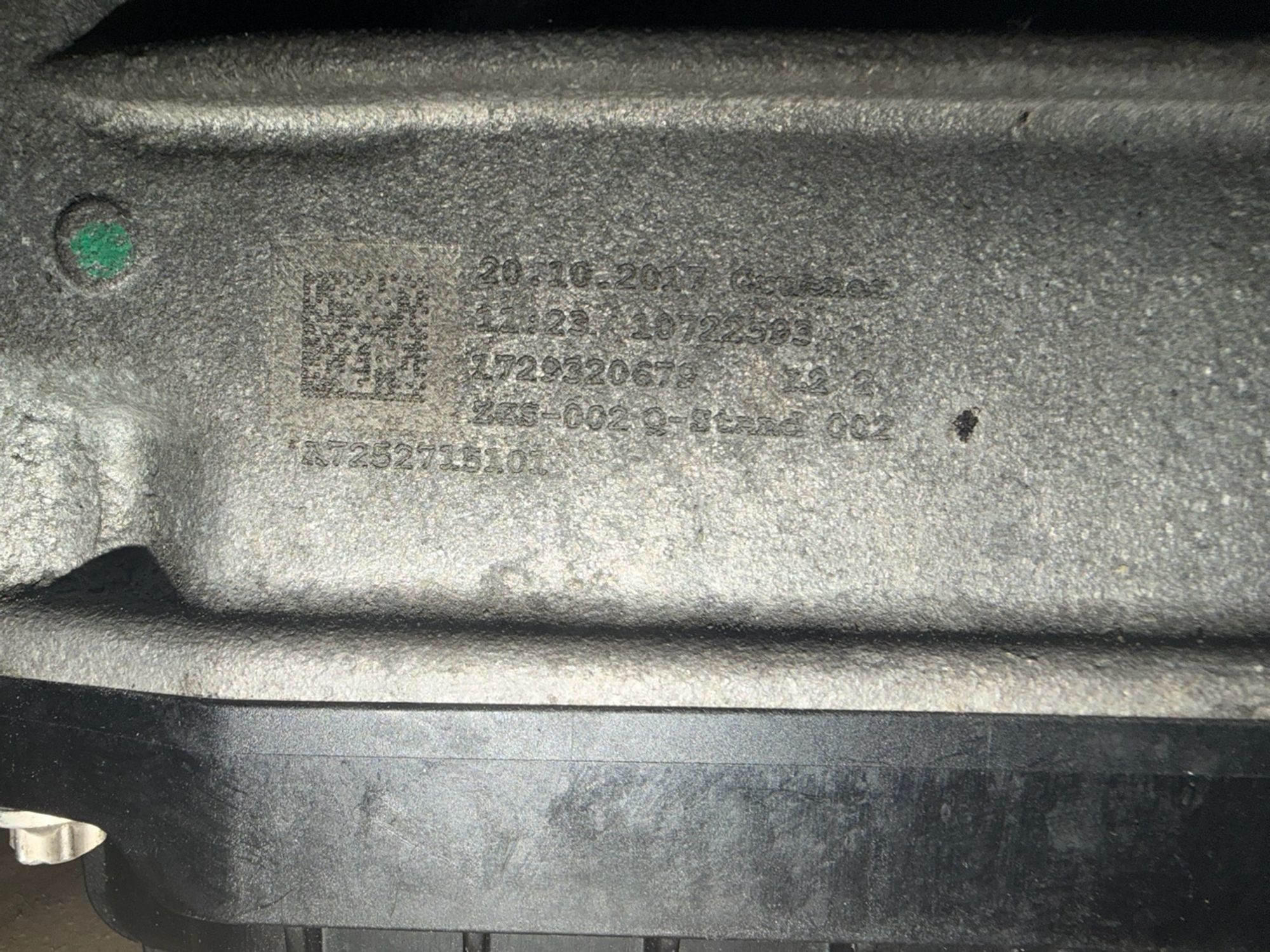 https://ycs.partsauto.market/partsauto-images/thmbs/userImages/57a1490c760884948c1593ca7cc92ed5/part/89ee035b-9872-4bb5-bf2a-b687230815d7_1776785535981.jpg