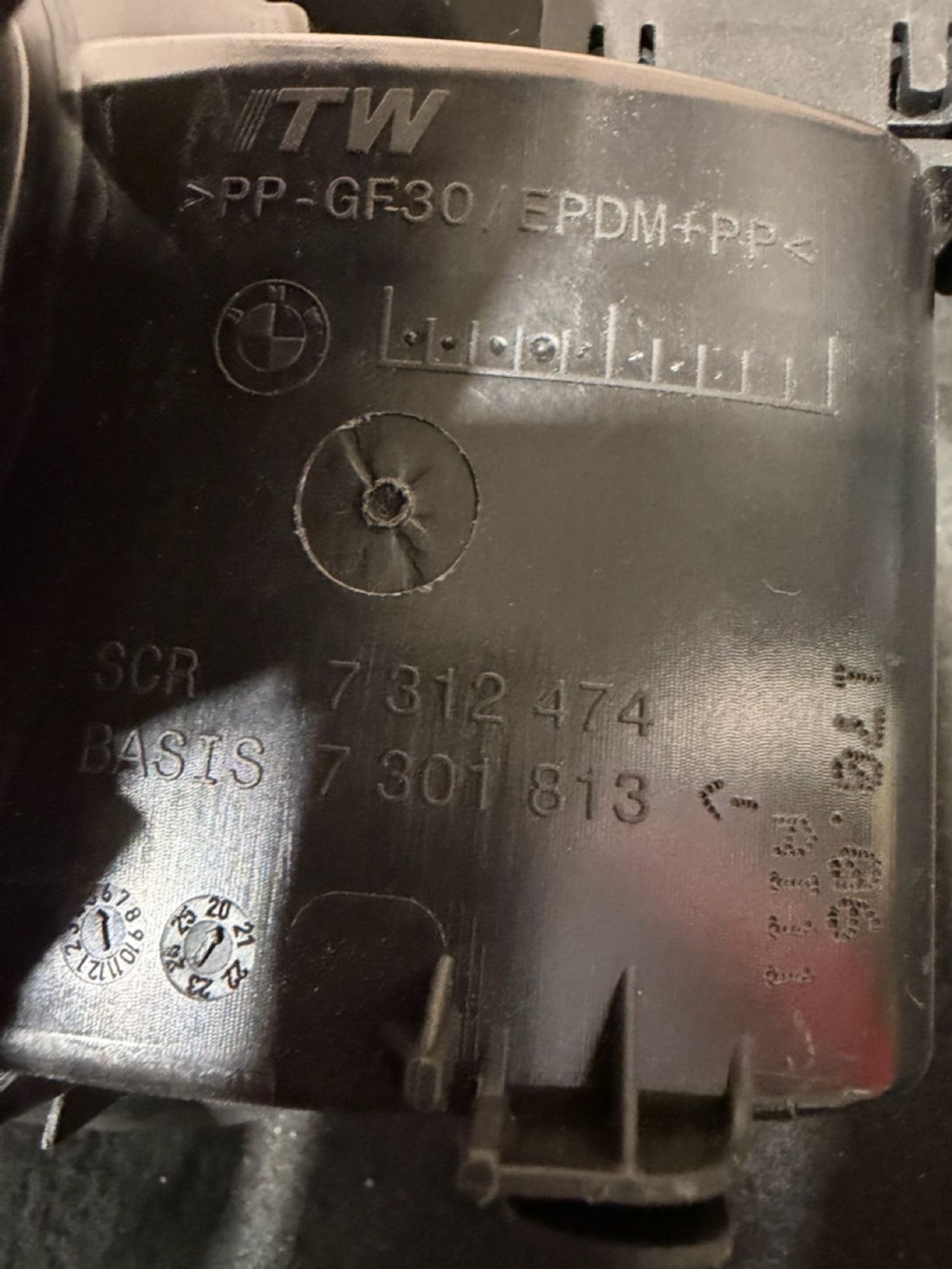https://ycs.partsauto.market/partsauto-images/thmbs/userImages/57a1490c760884948c1593ca7cc92ed5/part/8ae7193f-6298-4de0-b5f9-ef62da74a86d_1776879742738.jpg
