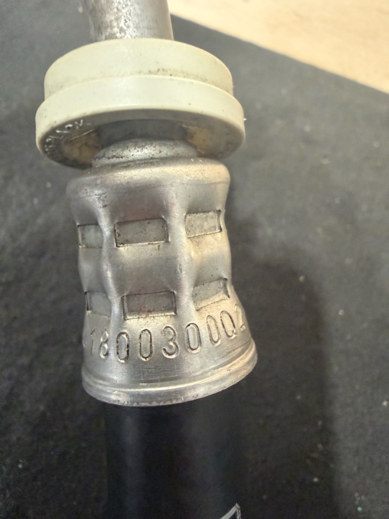 https://ycs.partsauto.market/partsauto-images/thmbs/userImages/57a1490c760884948c1593ca7cc92ed5/part/975905b7-5fd2-4f21-a7be-87ae85195dfc_1776687875813.jpg