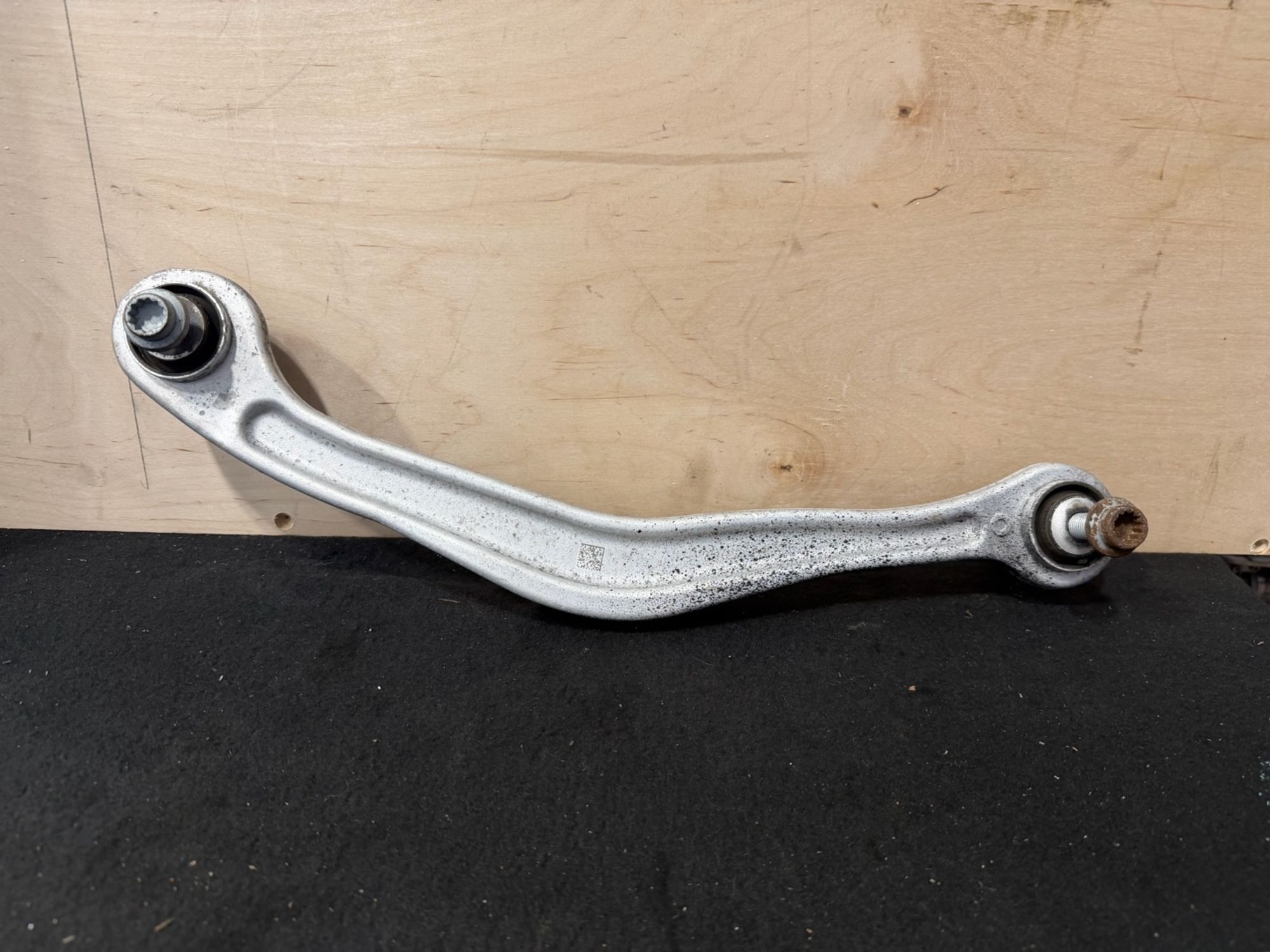 https://ycs.partsauto.market/partsauto-images/thmbs/userImages/57a1490c760884948c1593ca7cc92ed5/part/97623f96-75dd-484e-944f-b9a5fa6d05a1_1777123465620.jpg