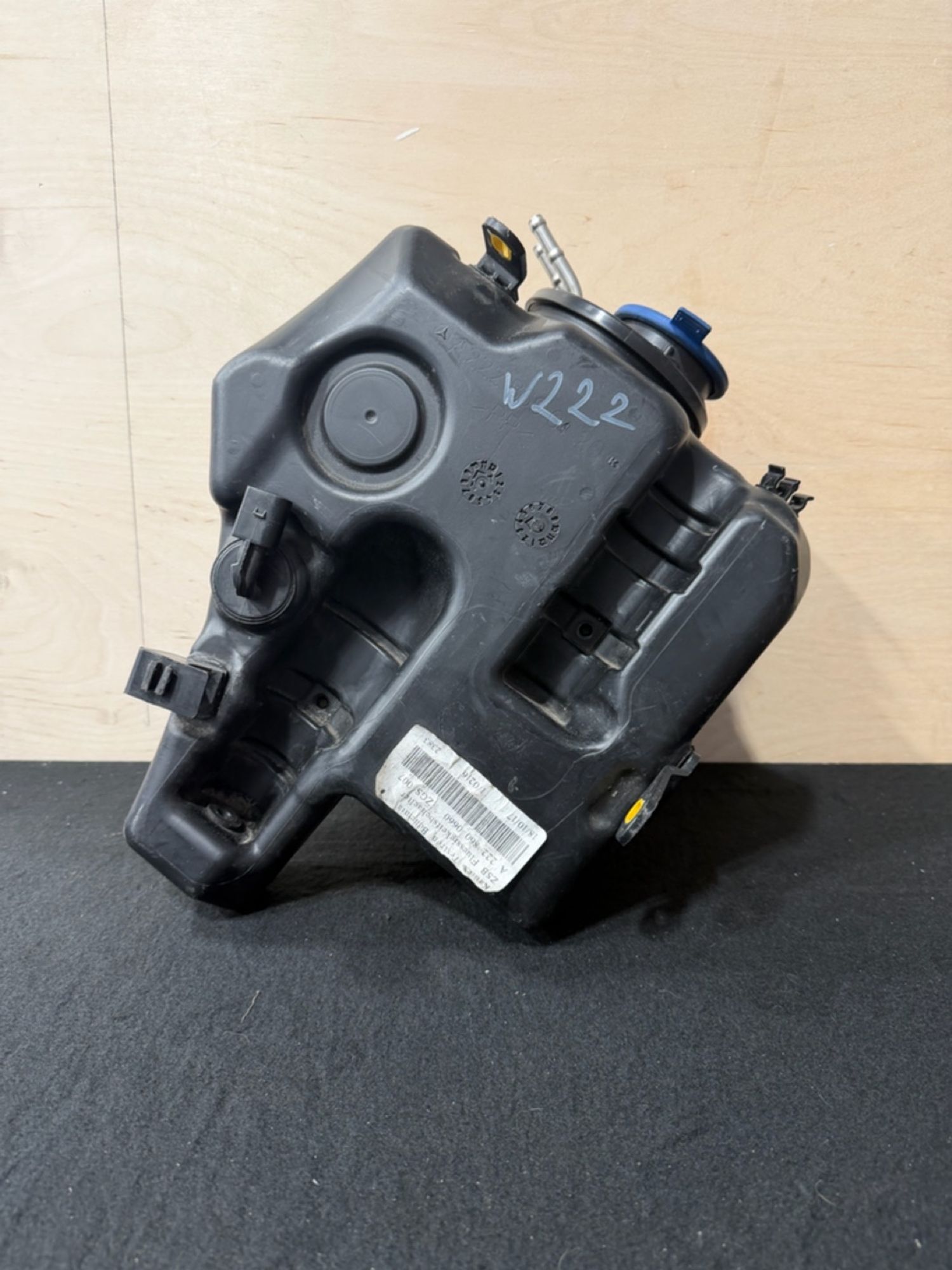 https://ycs.partsauto.market/partsauto-images/thmbs/userImages/57a1490c760884948c1593ca7cc92ed5/part/9920087b-200c-4205-91bb-c4365985cfee_1776608280503.jpg