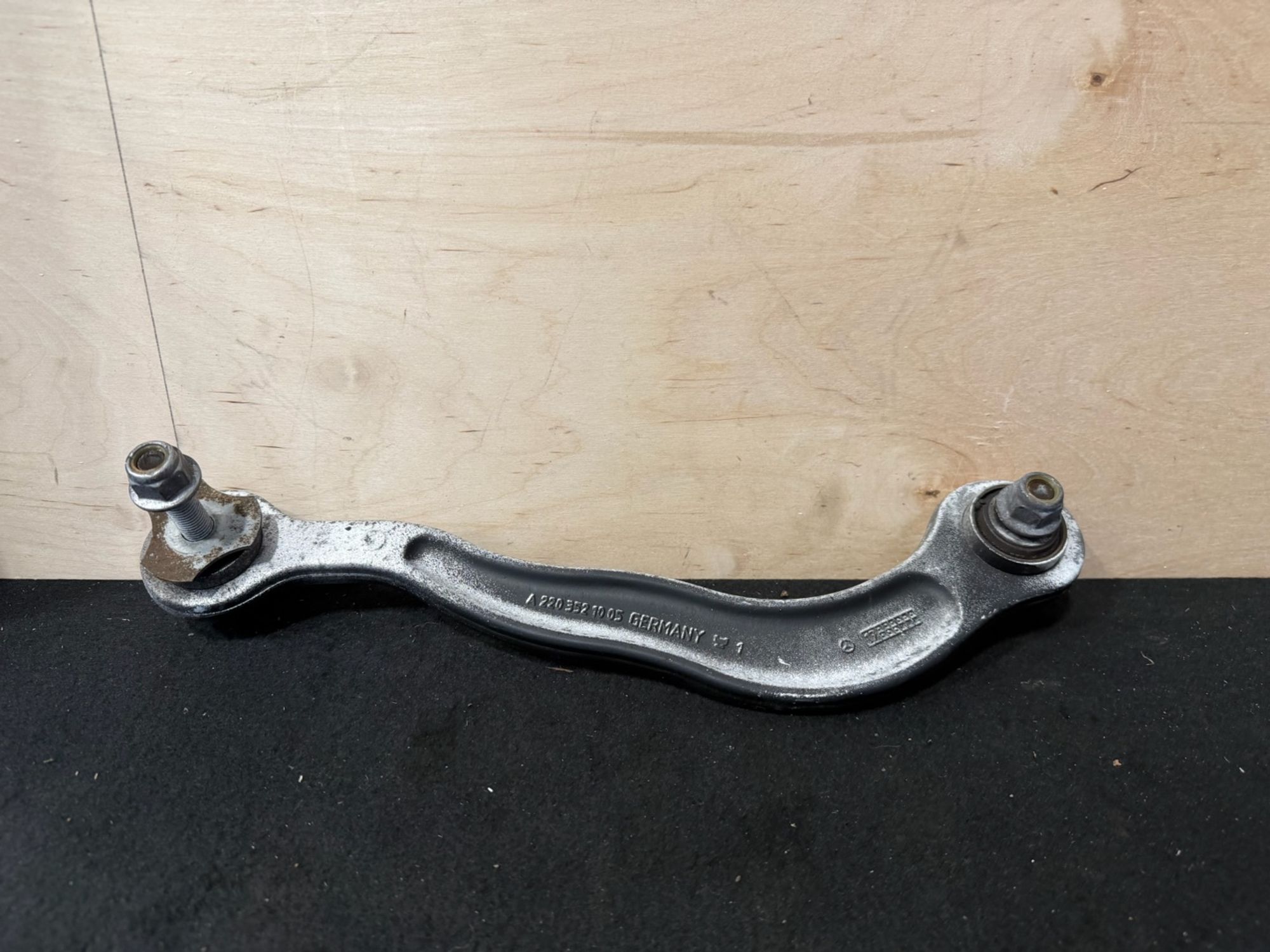 https://ycs.partsauto.market/partsauto-images/thmbs/userImages/57a1490c760884948c1593ca7cc92ed5/part/a58899eb-9b90-4881-8b26-64edfc7c1b29_1777122244694.jpg