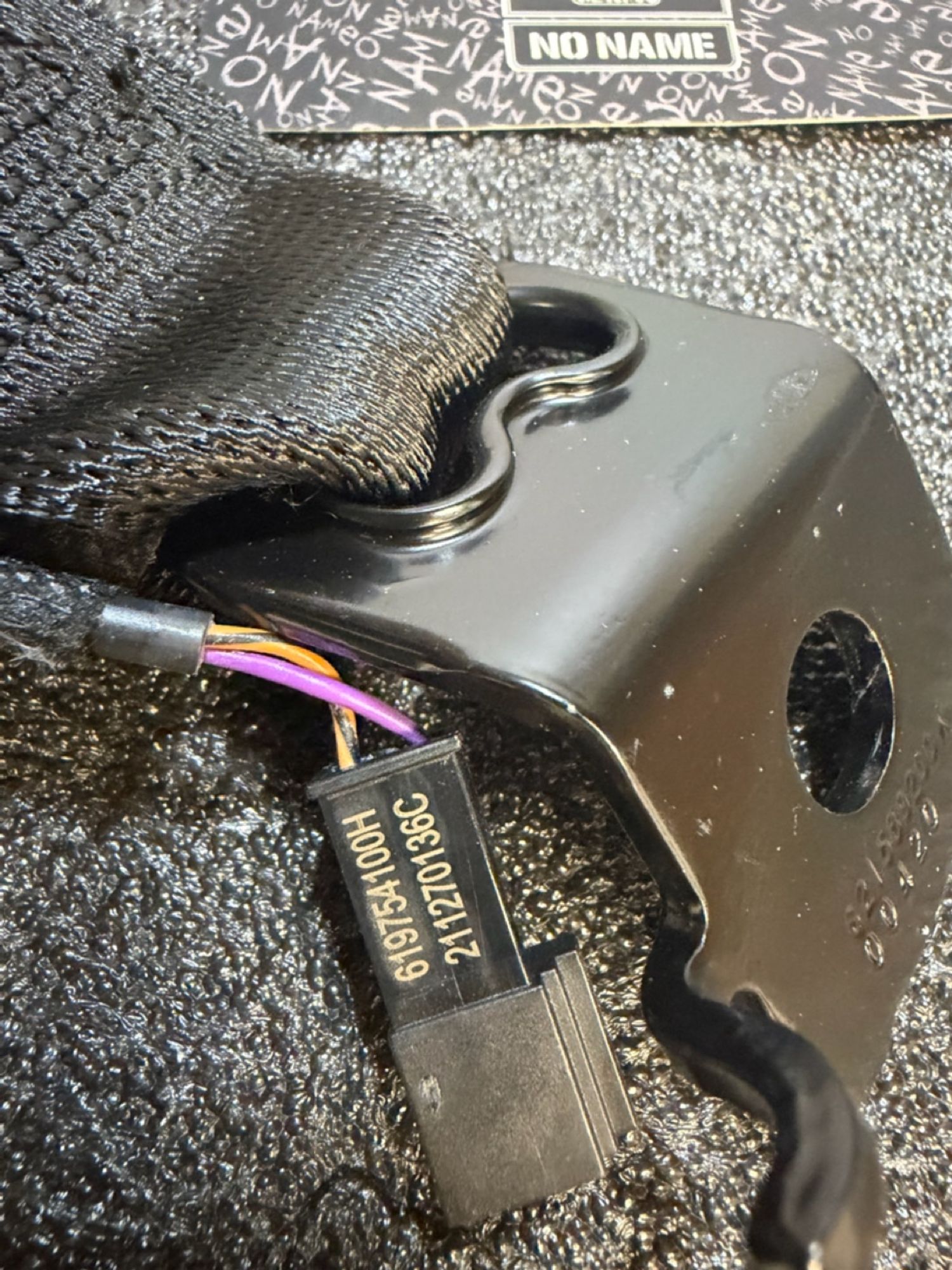 https://ycs.partsauto.market/partsauto-images/thmbs/userImages/57a1490c760884948c1593ca7cc92ed5/part/bb1a582b-dff5-4021-900f-c091a9bfa33e_1777016014668.jpg