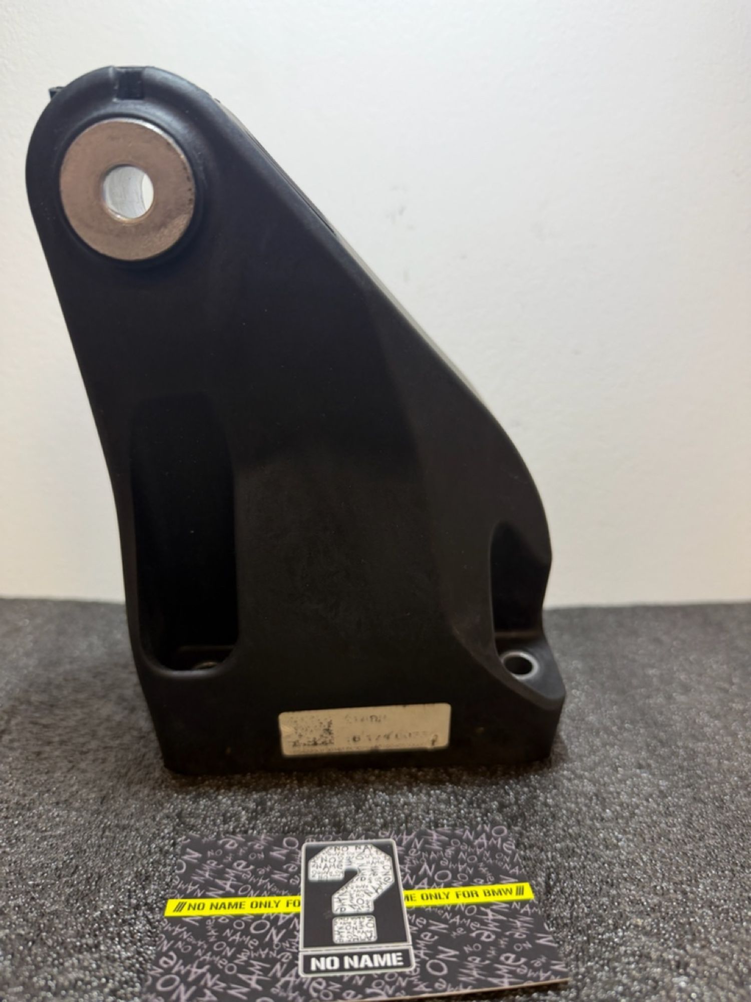 https://ycs.partsauto.market/partsauto-images/thmbs/userImages/57a1490c760884948c1593ca7cc92ed5/part/c33cb809-a6a5-4bc3-9308-3a7ad36ed40a_1776866873483.jpg