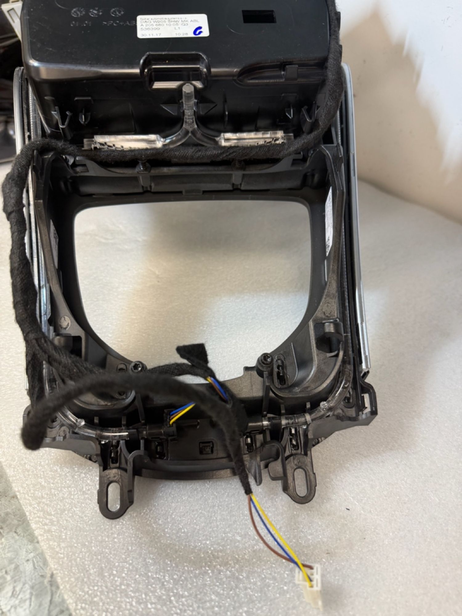 https://ycs.partsauto.market/partsauto-images/thmbs/userImages/57a1490c760884948c1593ca7cc92ed5/part/cb1cc787-88c9-45f1-863c-3deb3670e85d_1778151261498.jpg