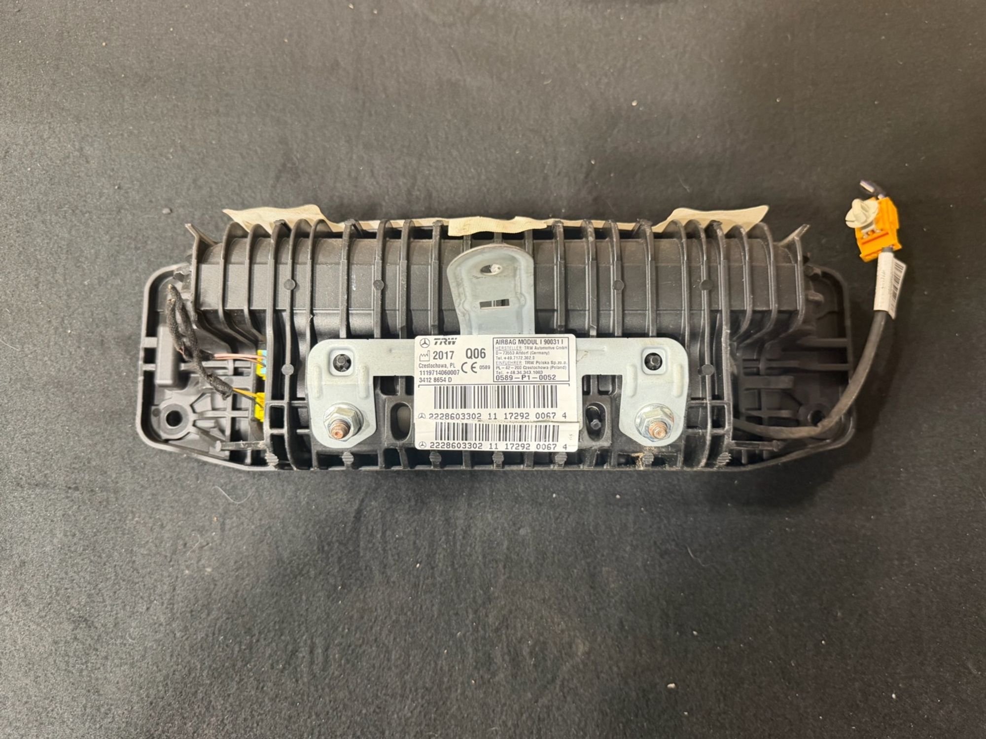 https://ycs.partsauto.market/partsauto-images/thmbs/userImages/57a1490c760884948c1593ca7cc92ed5/part/d18ef2ff-3c87-4a0b-bf13-53791e2baf68_1776429692639.jpg