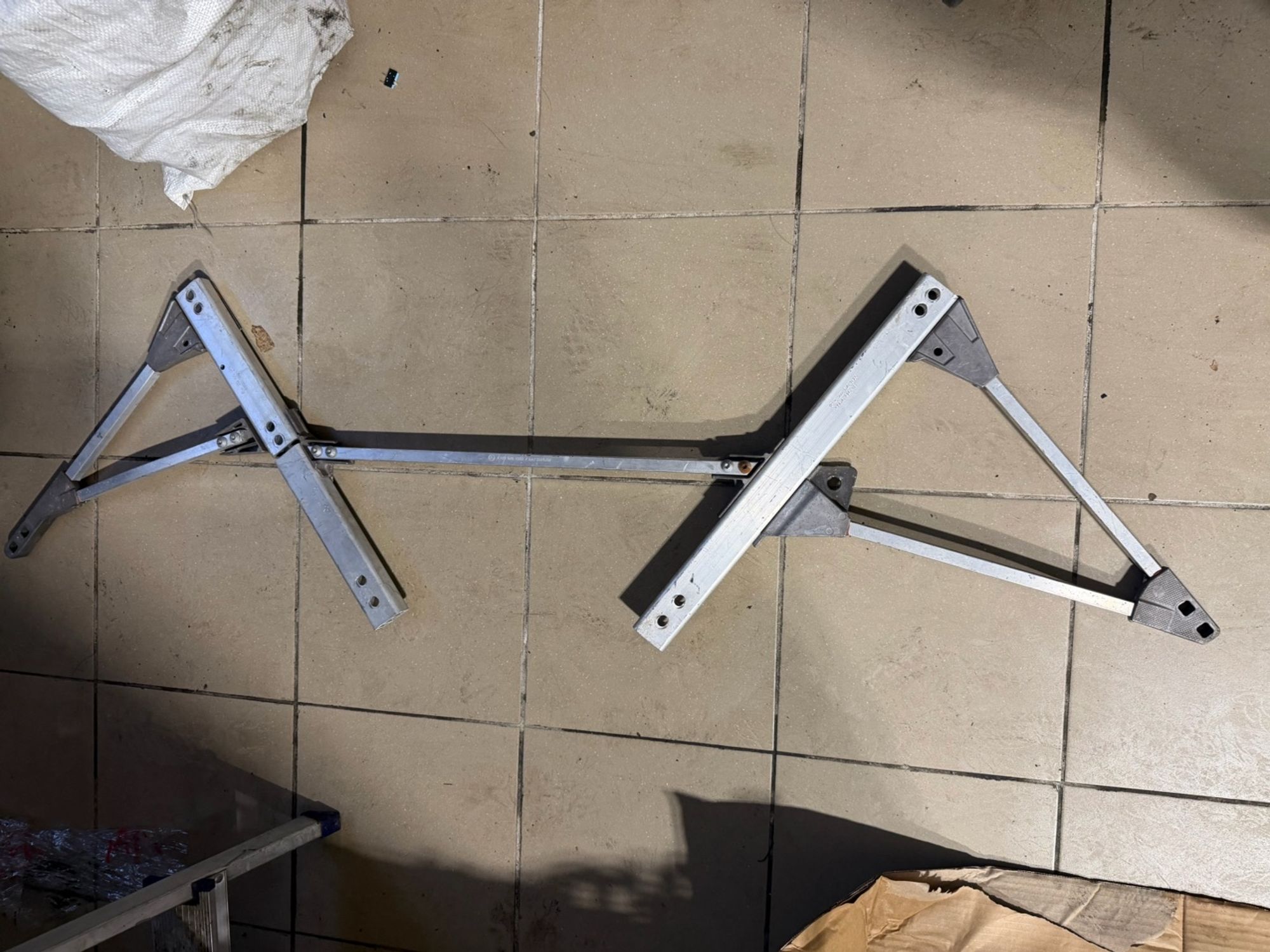 https://ycs.partsauto.market/partsauto-images/thmbs/userImages/57a1490c760884948c1593ca7cc92ed5/part/d2db68d2-735c-4a31-8d2b-84e6c00dc384_1777305439616.jpg