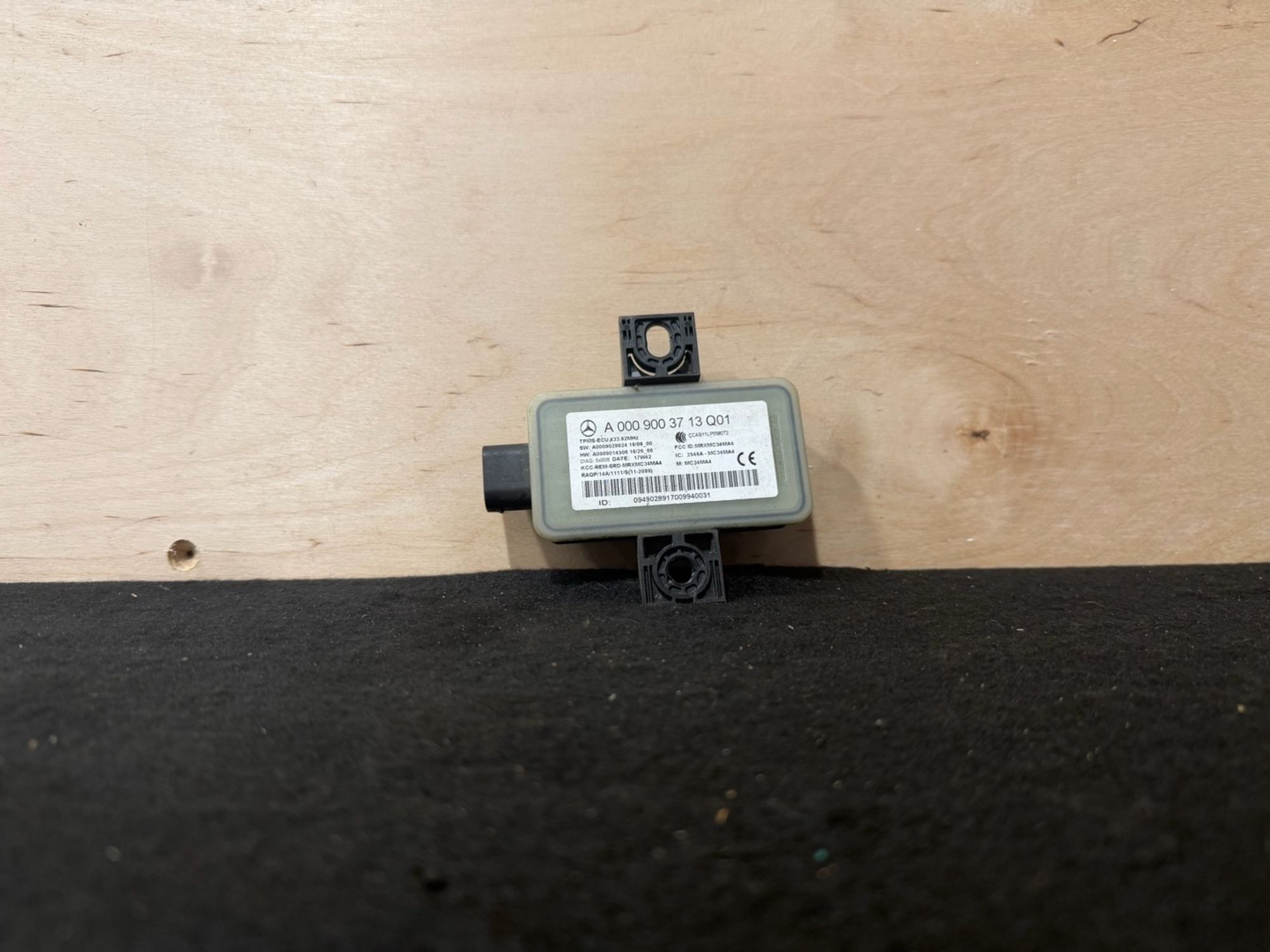 https://ycs.partsauto.market/partsauto-images/thmbs/userImages/57a1490c760884948c1593ca7cc92ed5/part/da43a9cd-5056-4755-a7b4-1f173e98ac30_1776694583795.jpg