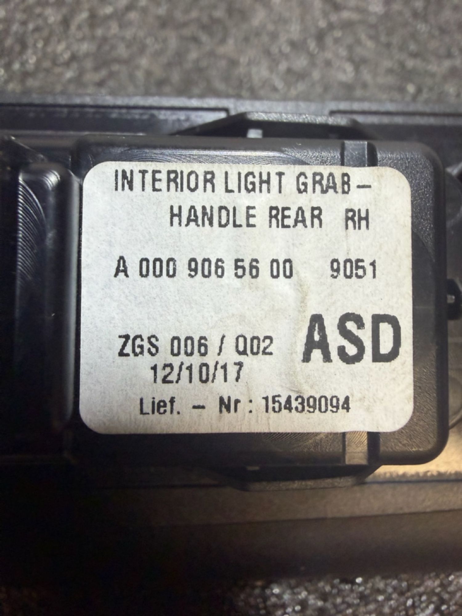 https://ycs.partsauto.market/partsauto-images/thmbs/userImages/57a1490c760884948c1593ca7cc92ed5/part/f0fe1318-b8b1-4190-8744-92d0c91cbbf4_1777292693948.jpg