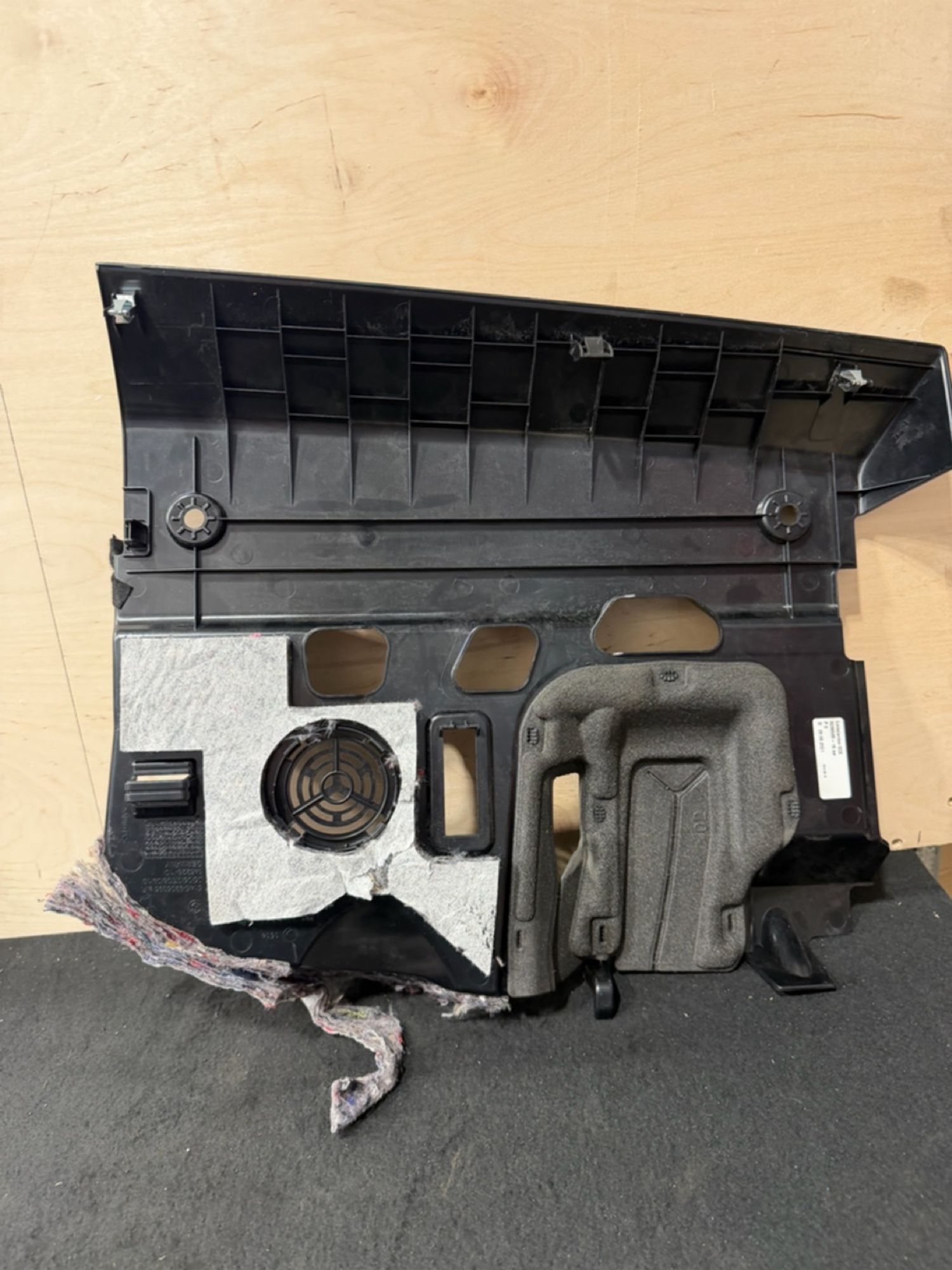 https://ycs.partsauto.market/partsauto-images/thmbs/userImages/57a1490c760884948c1593ca7cc92ed5/part/f3ea7368-71dd-40d8-b705-3052bd1f6889_1776947021775.jpg
