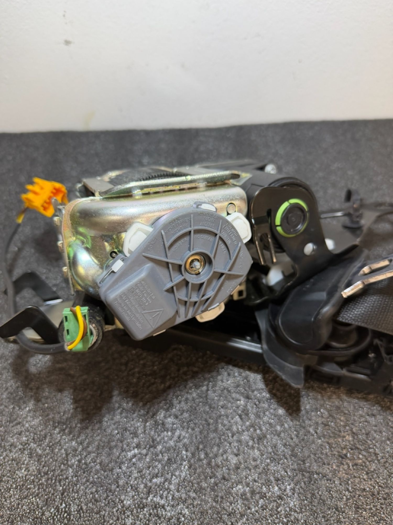https://ycs.partsauto.market/partsauto-images/thmbs/userImages/57a1490c760884948c1593ca7cc92ed5/part/f6c414ef-e5ec-43e3-a4c6-ccff9489d0da_1776859429122.jpg