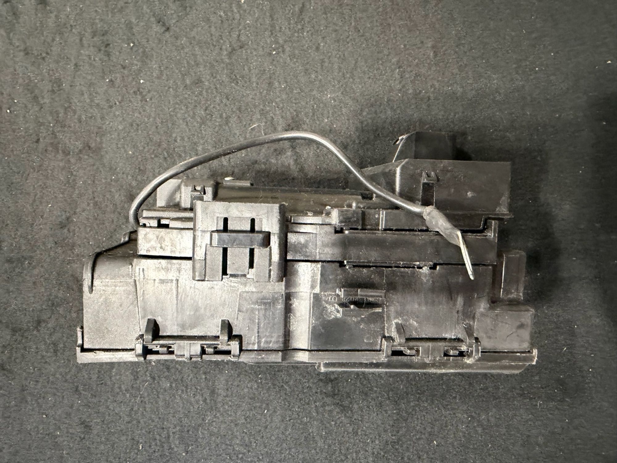 https://ycs.partsauto.market/partsauto-images/thmbs/userImages/57a1490c760884948c1593ca7cc92ed5/part/ff3c480f-bca6-4839-afcd-b0c3c038943e_1776445429030.jpg