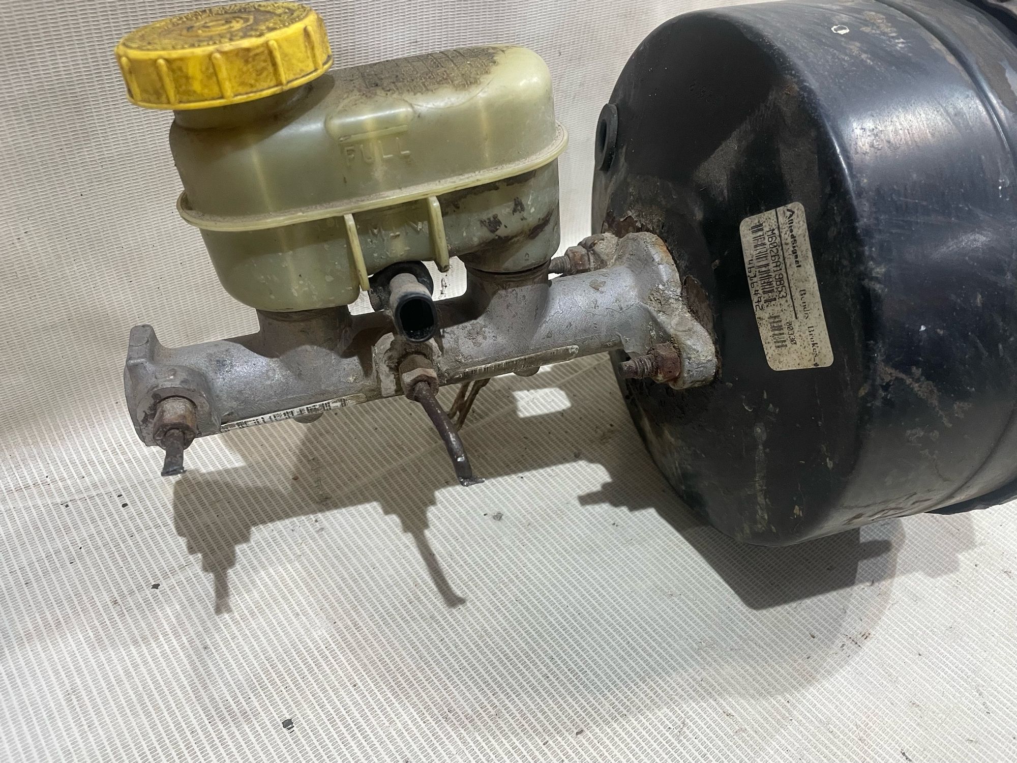https://ycs.partsauto.market/partsauto-images/thmbs/userImages/5bd9f82b295ca622c9b7c916cd62060a/part/1c3d1e4e-6f34-44aa-9812-d7d24485fa6d_1774628191735.jpg