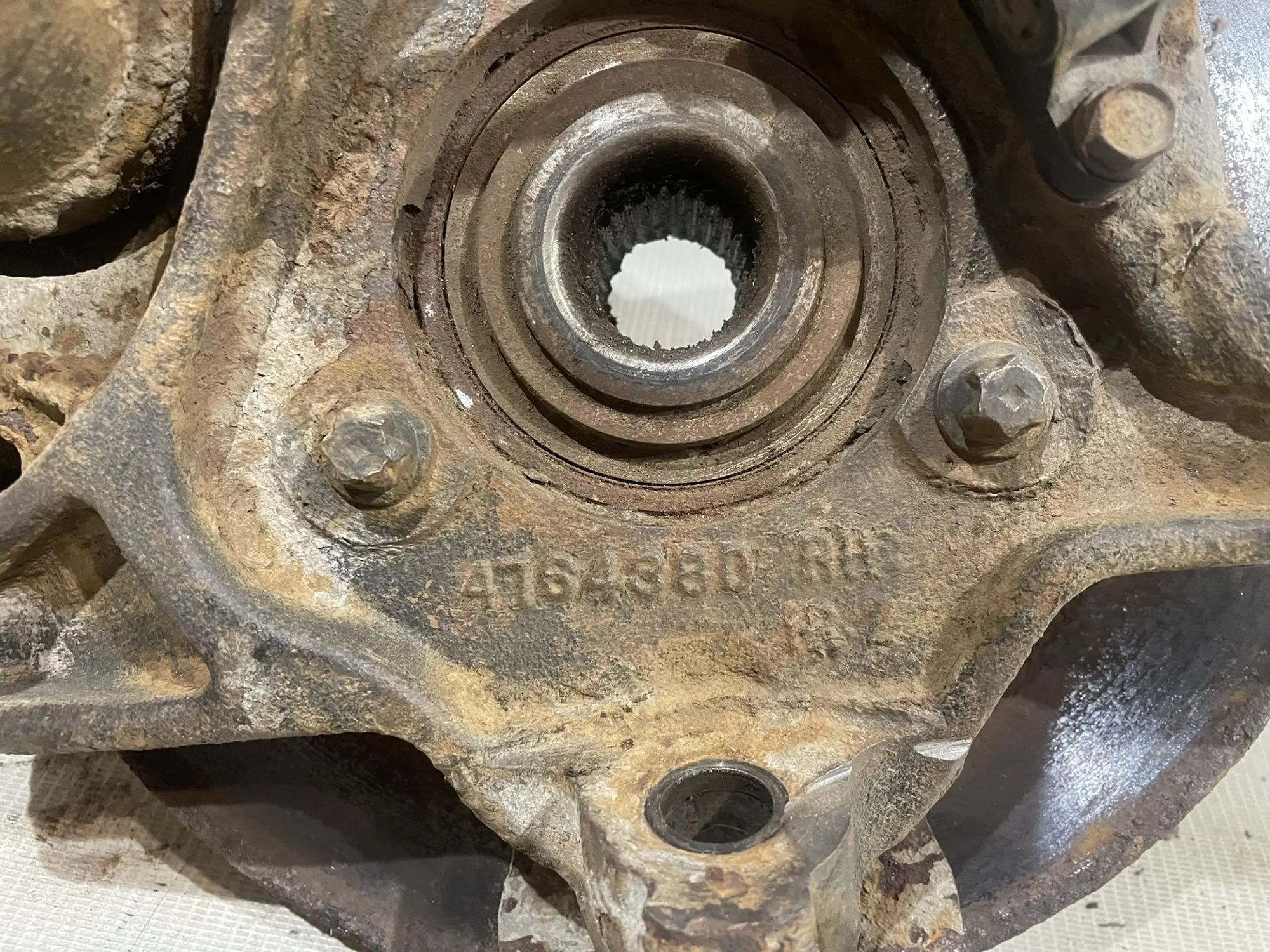 https://ycs.partsauto.market/partsauto-images/thmbs/userImages/5bd9f82b295ca622c9b7c916cd62060a/part/1ceb6ef5-5711-4570-843e-58f287c9451f_1783179896174.jpg