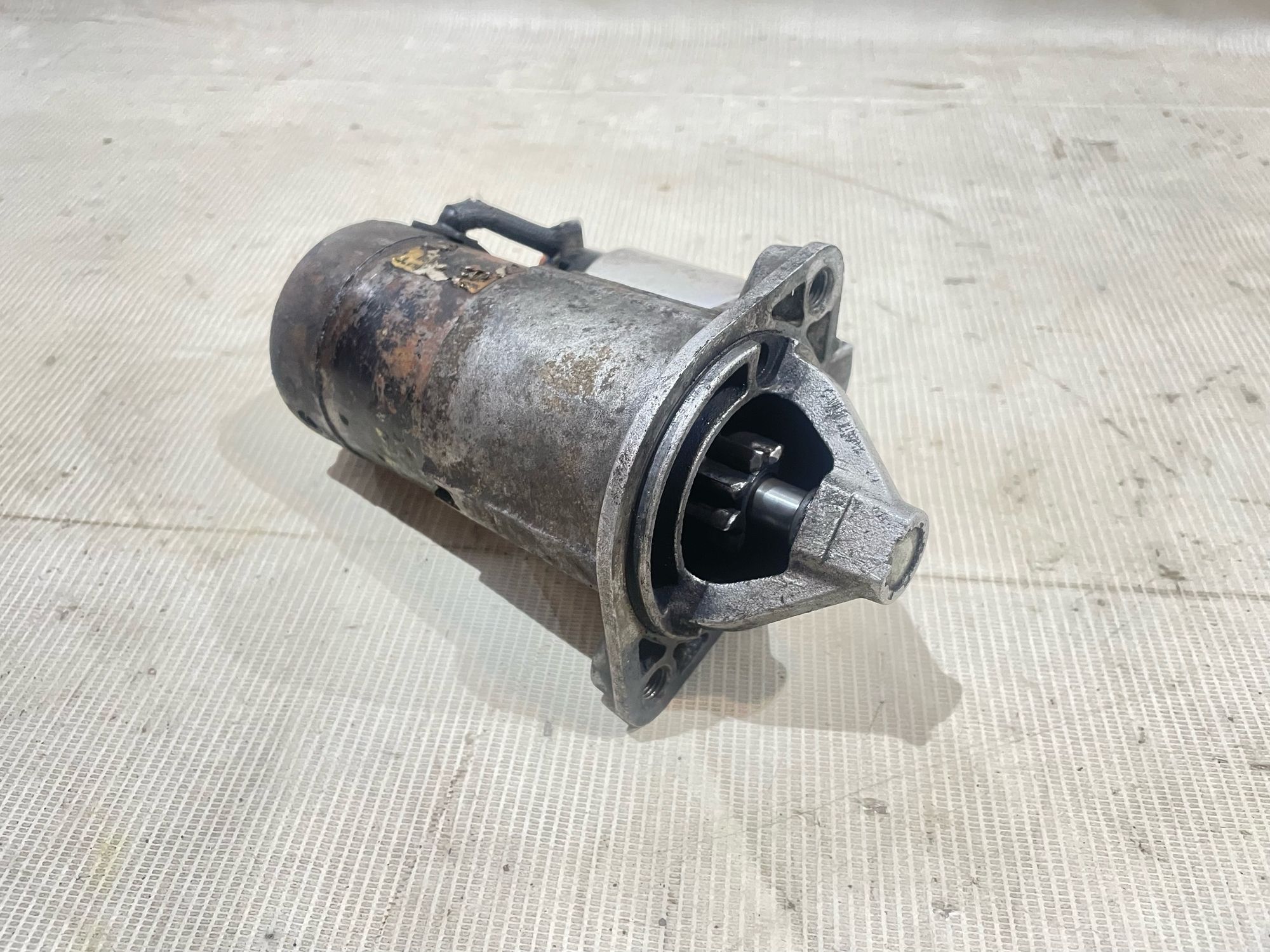 https://ycs.partsauto.market/partsauto-images/thmbs/userImages/5bd9f82b295ca622c9b7c916cd62060a/part/40cd59fa-dd47-471e-8f58-973cb9395aed_1775038989535.jpg