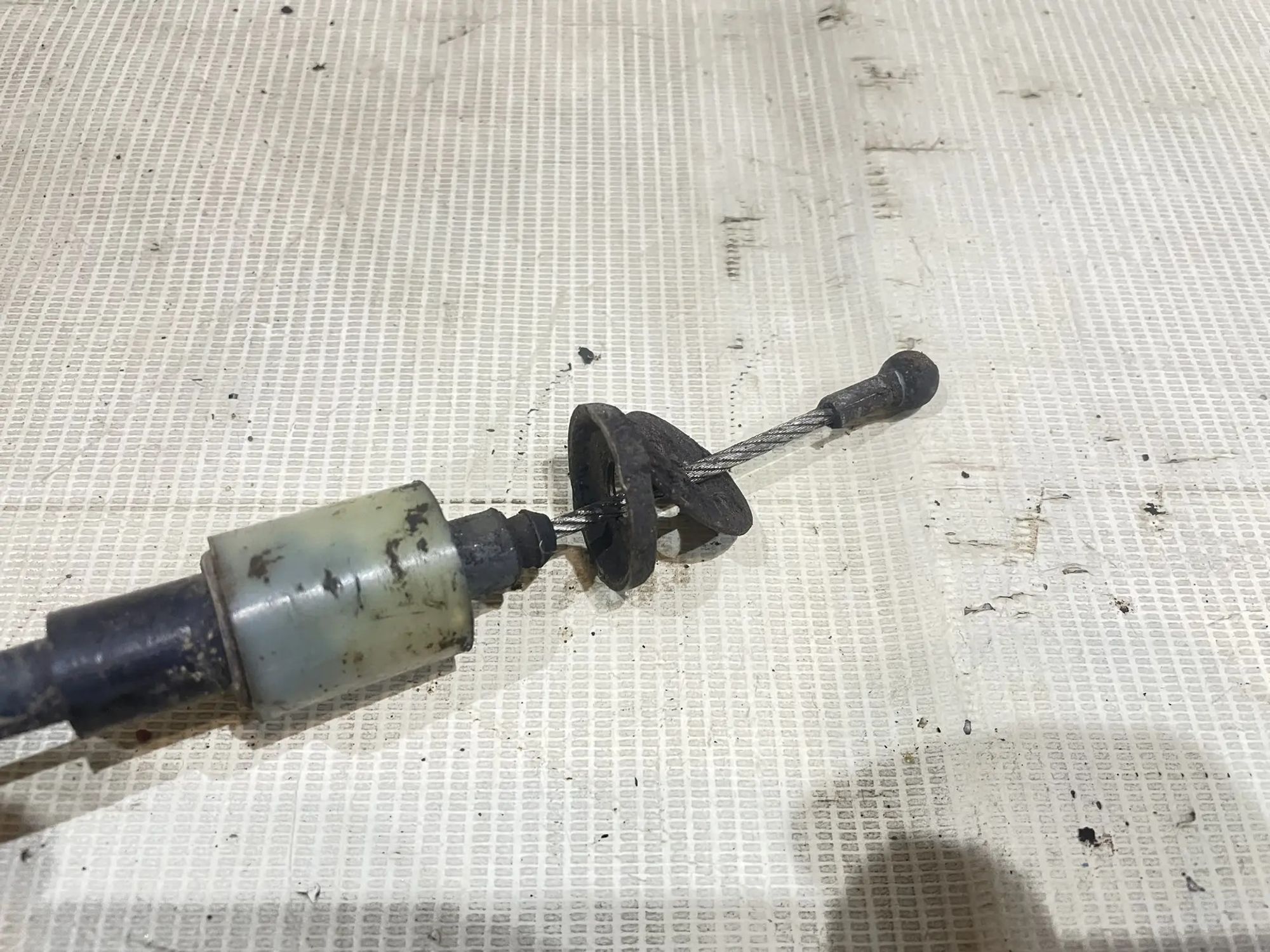 https://ycs.partsauto.market/partsauto-images/thmbs/userImages/5bd9f82b295ca622c9b7c916cd62060a/part/42e73804-b82d-459b-97b3-d7d992fbea24_1783170158304.jpg
