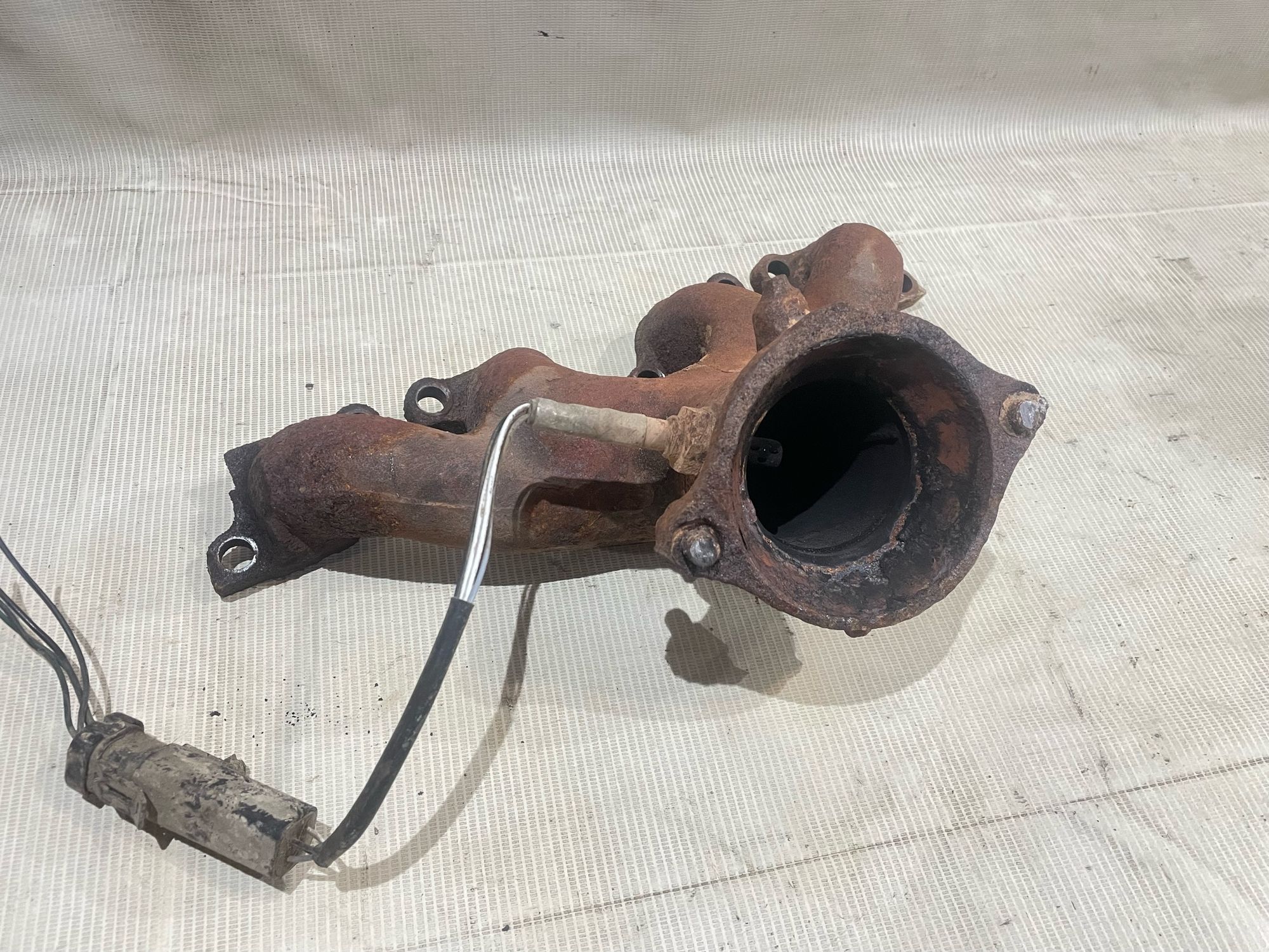 https://ycs.partsauto.market/partsauto-images/thmbs/userImages/5bd9f82b295ca622c9b7c916cd62060a/part/87d1d14f-c637-49a4-8600-f13ae52070c4_1774628467550.jpg