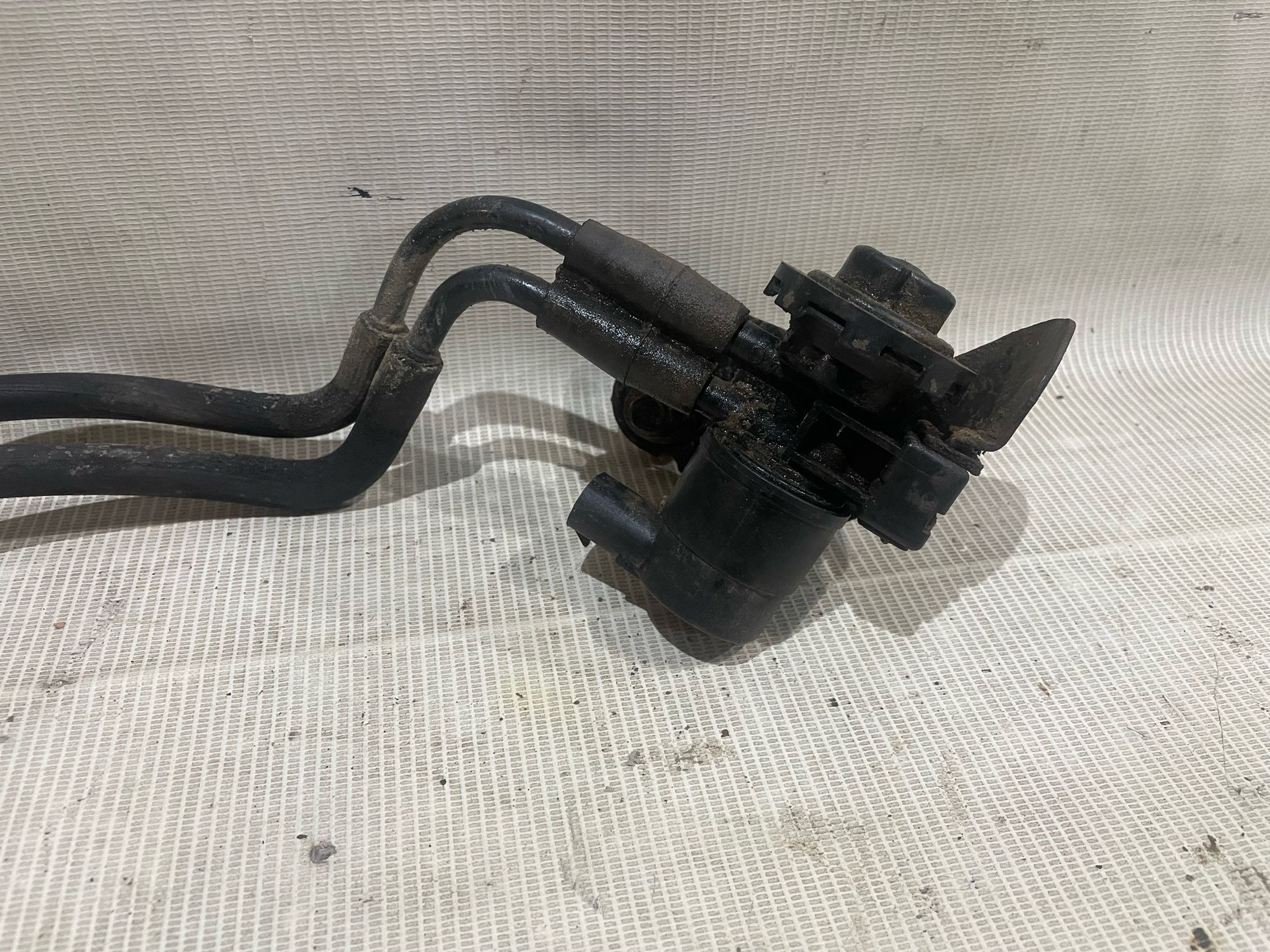 https://ycs.partsauto.market/partsauto-images/thmbs/userImages/5bd9f82b295ca622c9b7c916cd62060a/part/e094b74e-0530-4746-a4e2-98cbadec7402_1774628042358.jpg