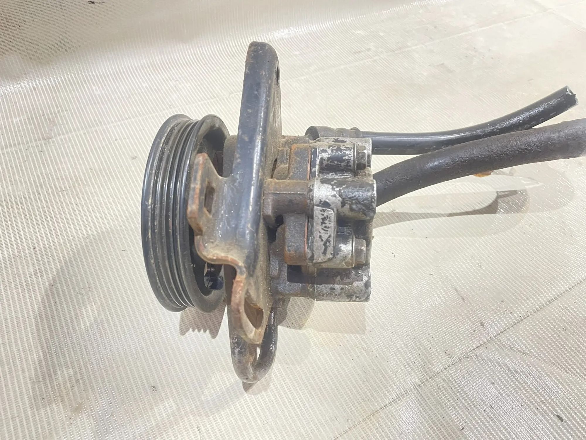 https://ycs.partsauto.market/partsauto-images/thmbs/userImages/5bd9f82b295ca622c9b7c916cd62060a/part/fb931fdc-6411-4573-8f41-8e02e969f639_1779526420229.jpg