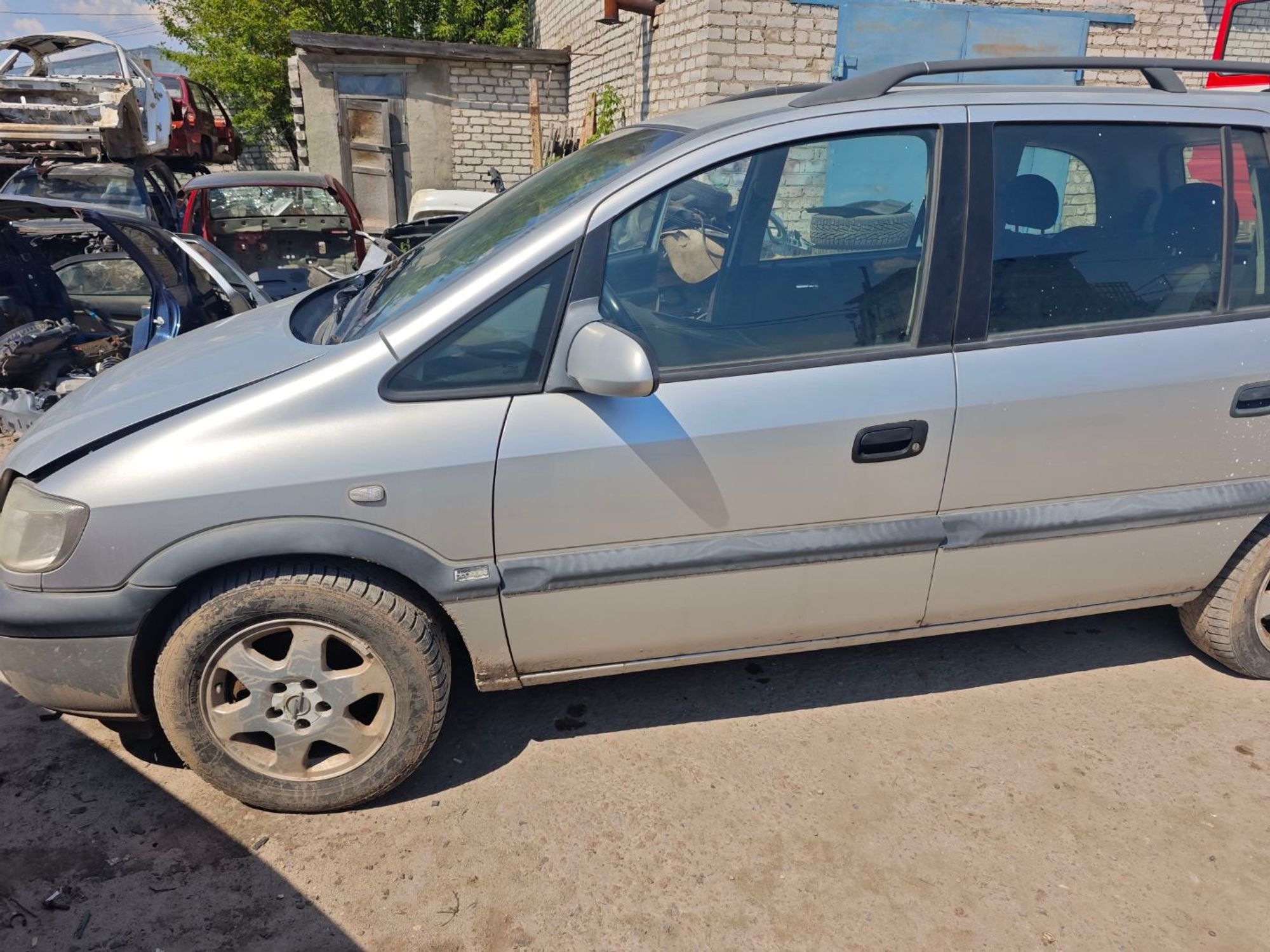 https://ycs.partsauto.market/partsauto-images/thmbs/userImages/642e6f5f1bce7f21e2021cd69aab83bc/car/68d26019-a8f2-48b6-afe9-859c870d8726_1778152203178.jpg