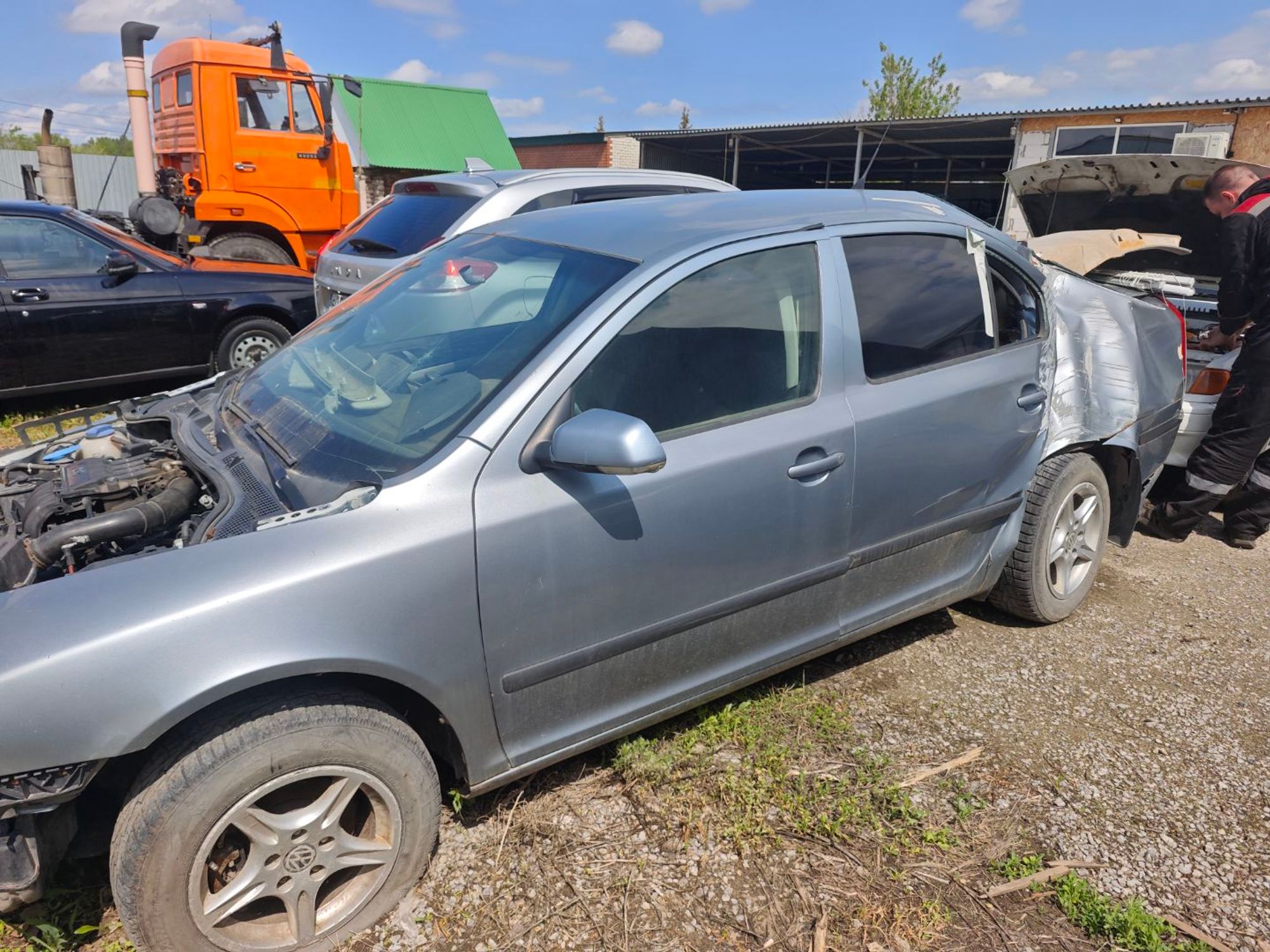 https://ycs.partsauto.market/partsauto-images/thmbs/userImages/642e6f5f1bce7f21e2021cd69aab83bc/car/abd9e955-1c8d-4021-bb1e-17b42df2b8ed_1778742525556.jpg