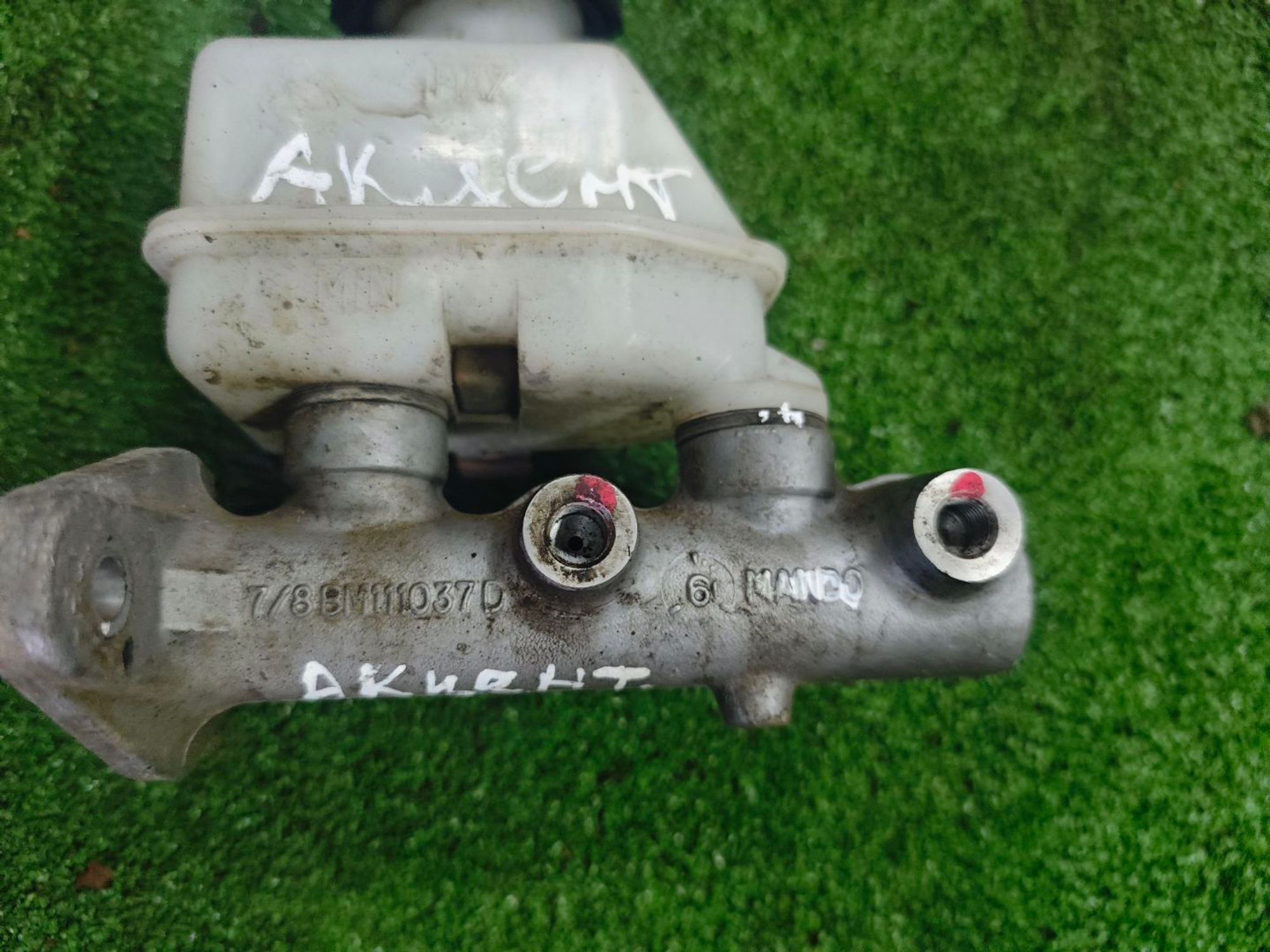 https://ycs.partsauto.market/partsauto-images/thmbs/userImages/642e6f5f1bce7f21e2021cd69aab83bc/part/03875907-37ec-4681-9b28-86d0f1f8365c_1786011464249.jpg