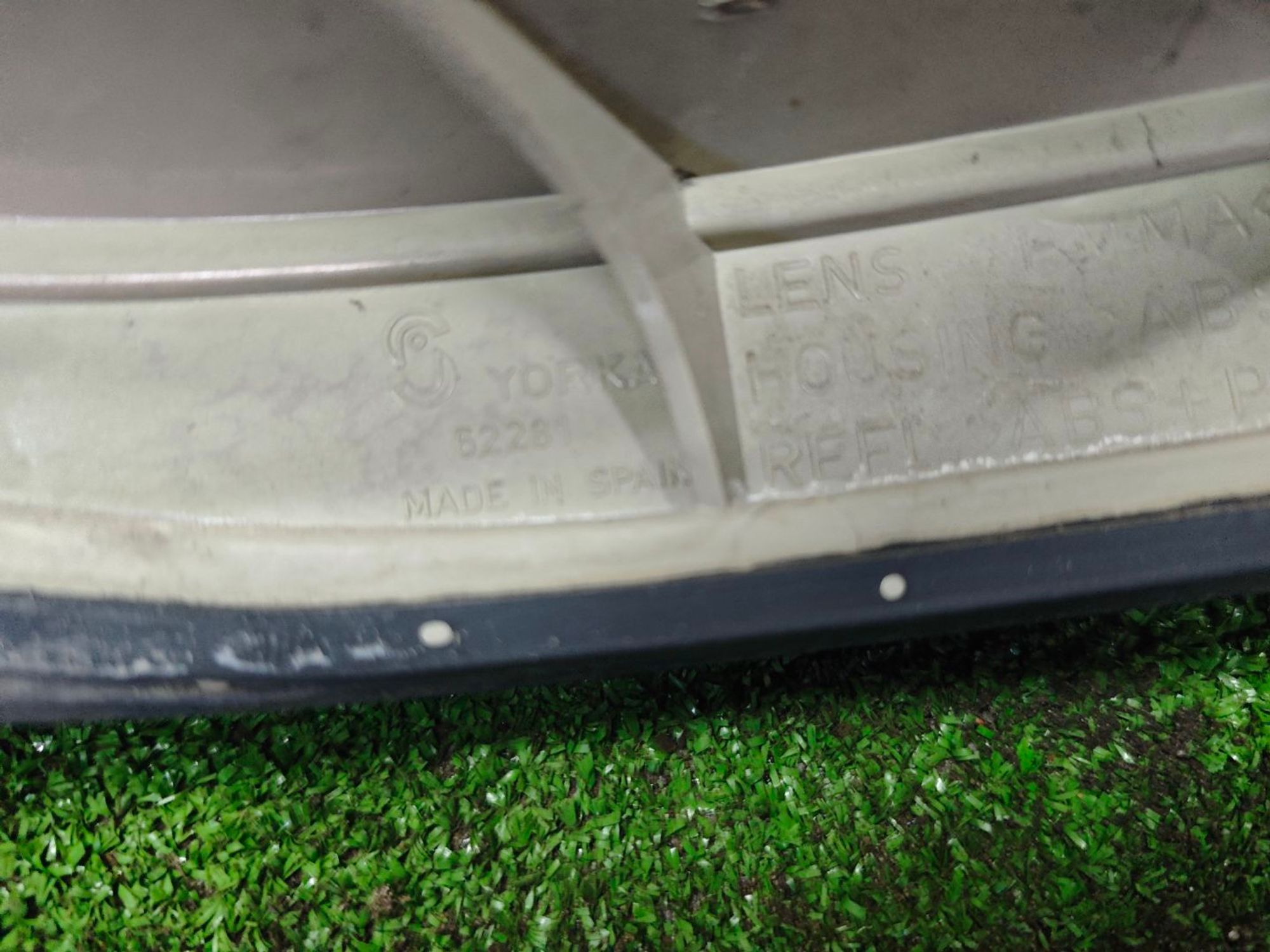 https://ycs.partsauto.market/partsauto-images/thmbs/userImages/642e6f5f1bce7f21e2021cd69aab83bc/part/04baaefa-c5dc-4e8e-b4ef-e1688faab49c_1785579174045.jpg
