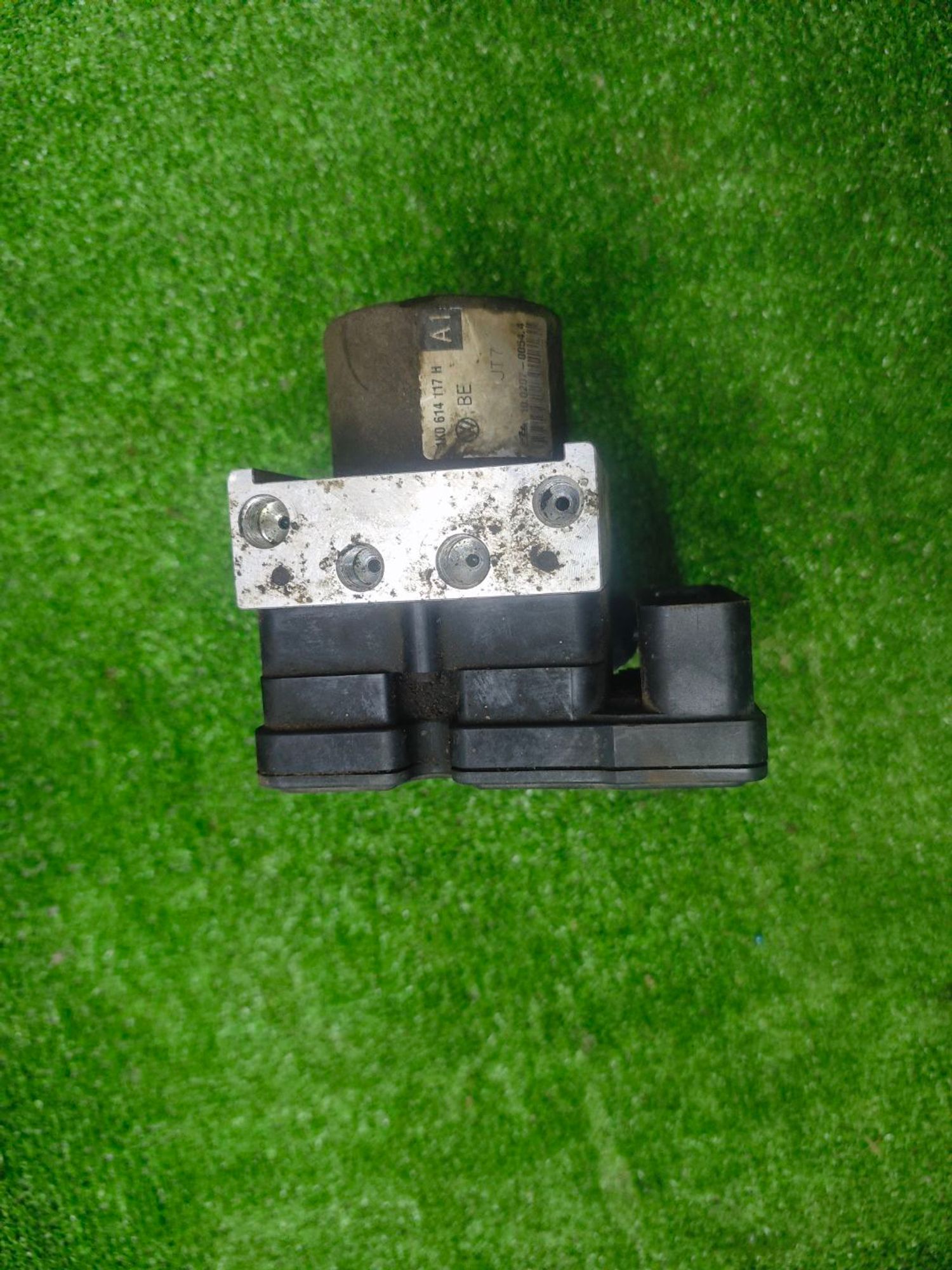 https://ycs.partsauto.market/partsauto-images/thmbs/userImages/642e6f5f1bce7f21e2021cd69aab83bc/part/0fb9b2c7-a0d7-4776-9a4b-6d274c8f6676_1785490042365.jpg