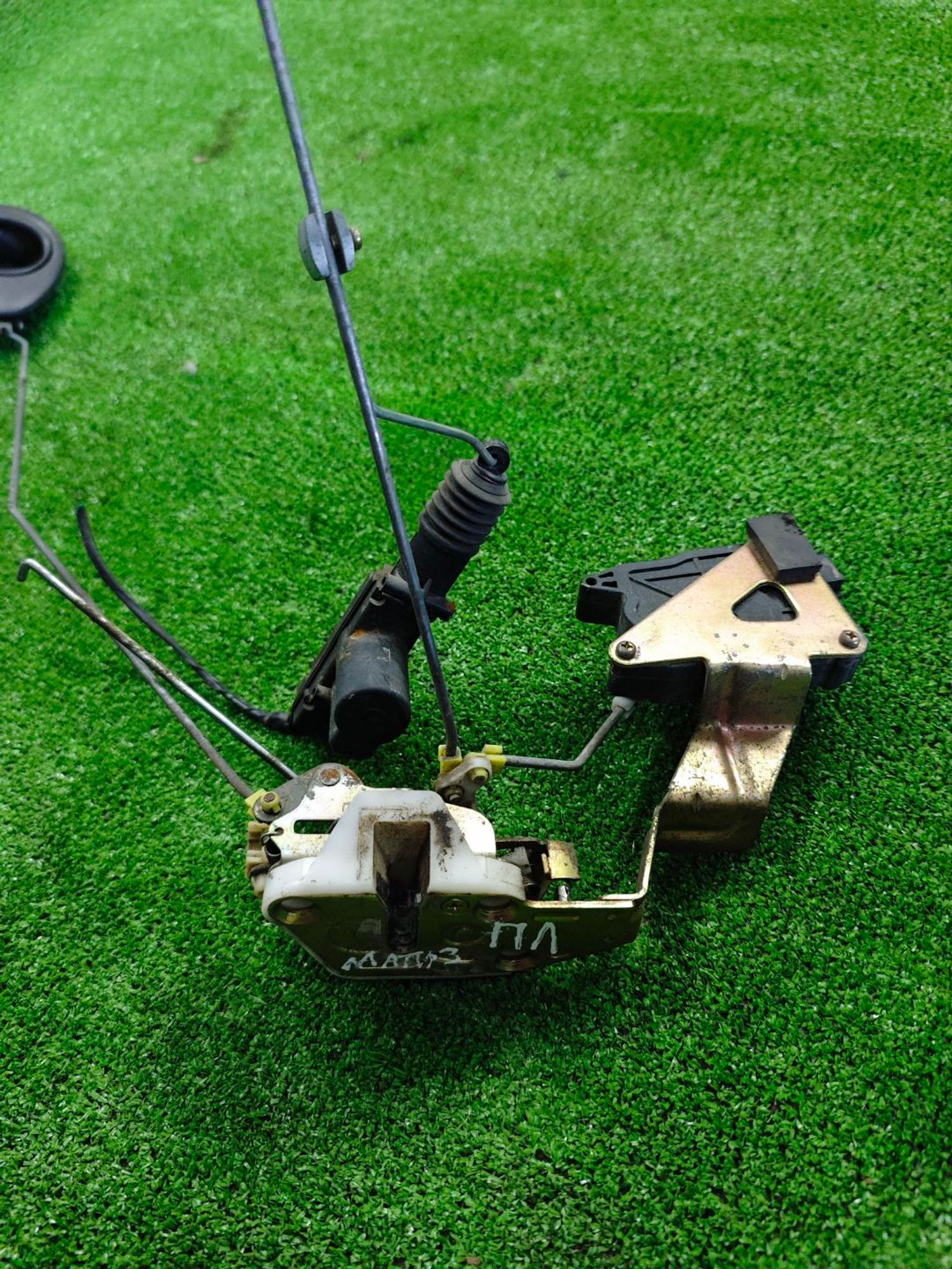 https://ycs.partsauto.market/partsauto-images/thmbs/userImages/642e6f5f1bce7f21e2021cd69aab83bc/part/13026e7f-0fa5-4283-bf84-c466d698887f_1784209545823.jpg