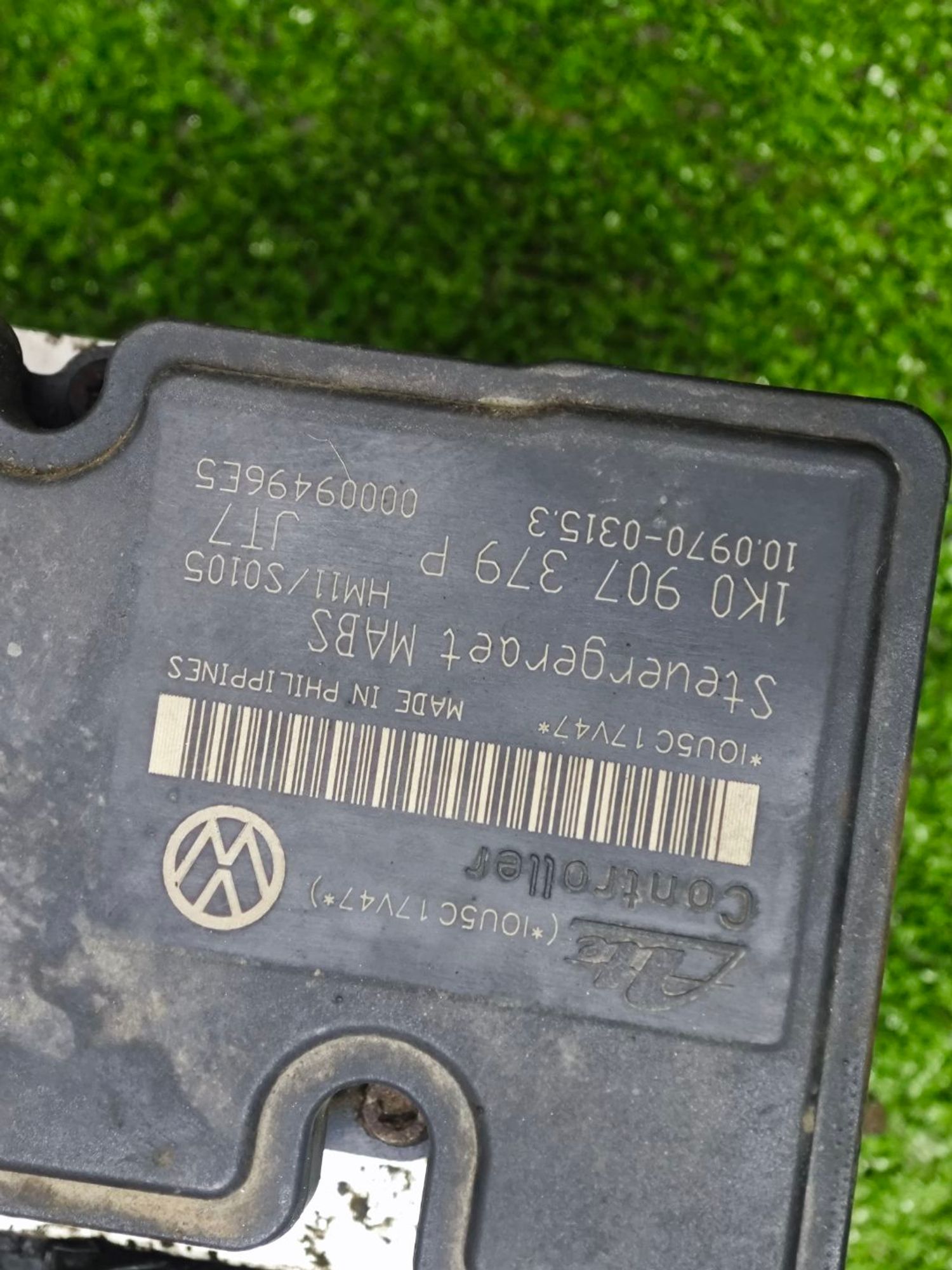 https://ycs.partsauto.market/partsauto-images/thmbs/userImages/642e6f5f1bce7f21e2021cd69aab83bc/part/1417b230-2d82-41f7-869c-4913cc6bc61c_1785490039754.jpg