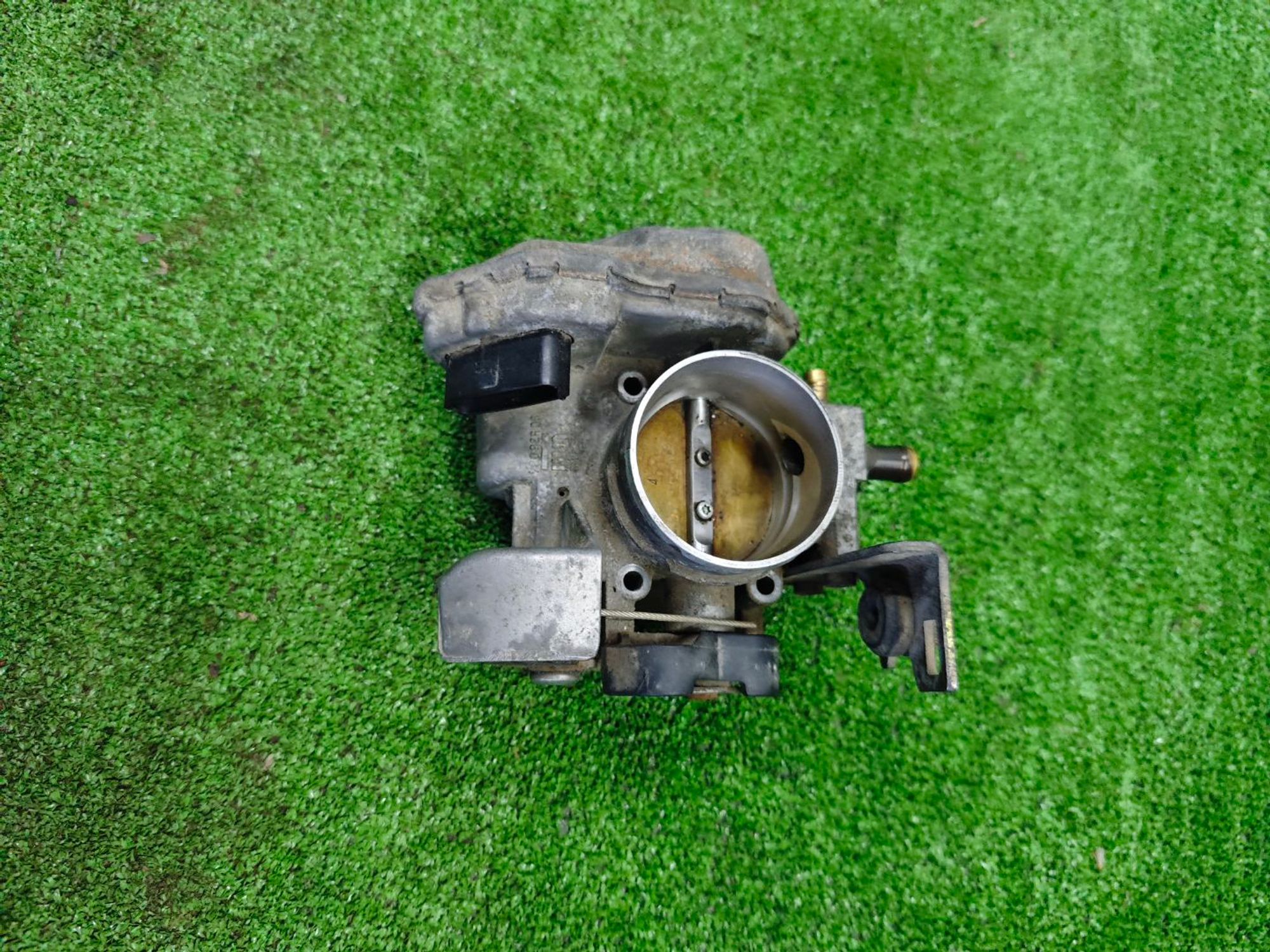 https://ycs.partsauto.market/partsauto-images/thmbs/userImages/642e6f5f1bce7f21e2021cd69aab83bc/part/15aaf755-f8e2-4293-877e-db79a416f413_1786008919200.jpg